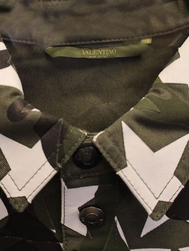 Valentino o1y0525 Patterned Shirt in Military Green Size US S / EU 44-46 / 1 - 2 Thumbnail