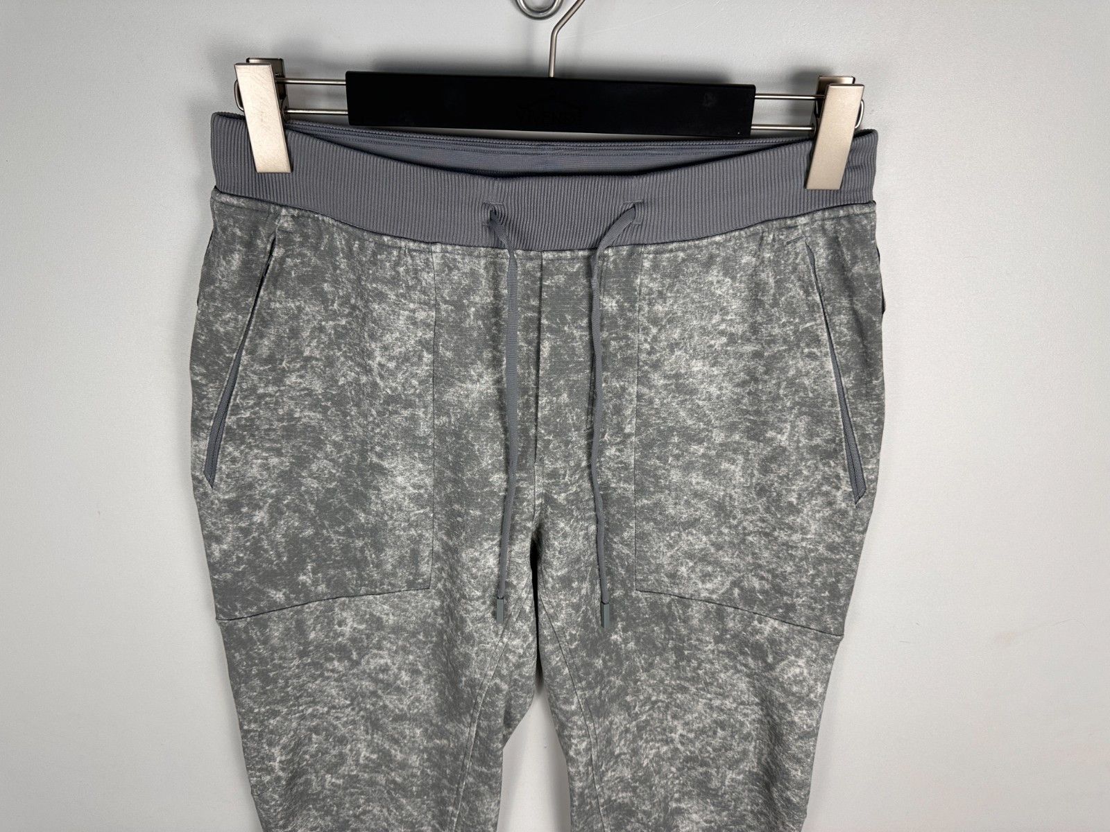 Lululemon Lululemon Textured Tech Pant Mens Grey Size M Size US 32 / EU 48 - 2 Thumbnail