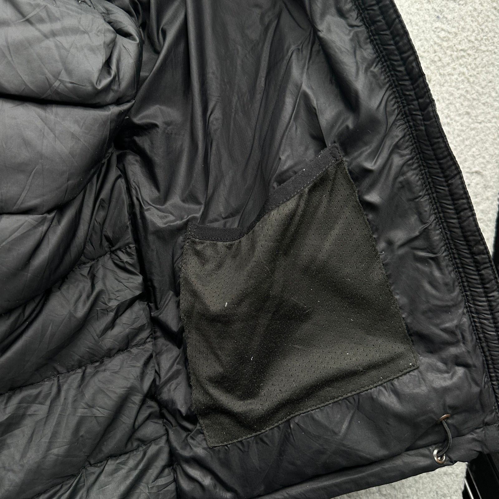 Canada Goose Canada Goose Lodge Jacket 5056M Black Mens Small PATCHED Size US S / EU 44-46 / 1 - 22 Thumbnail