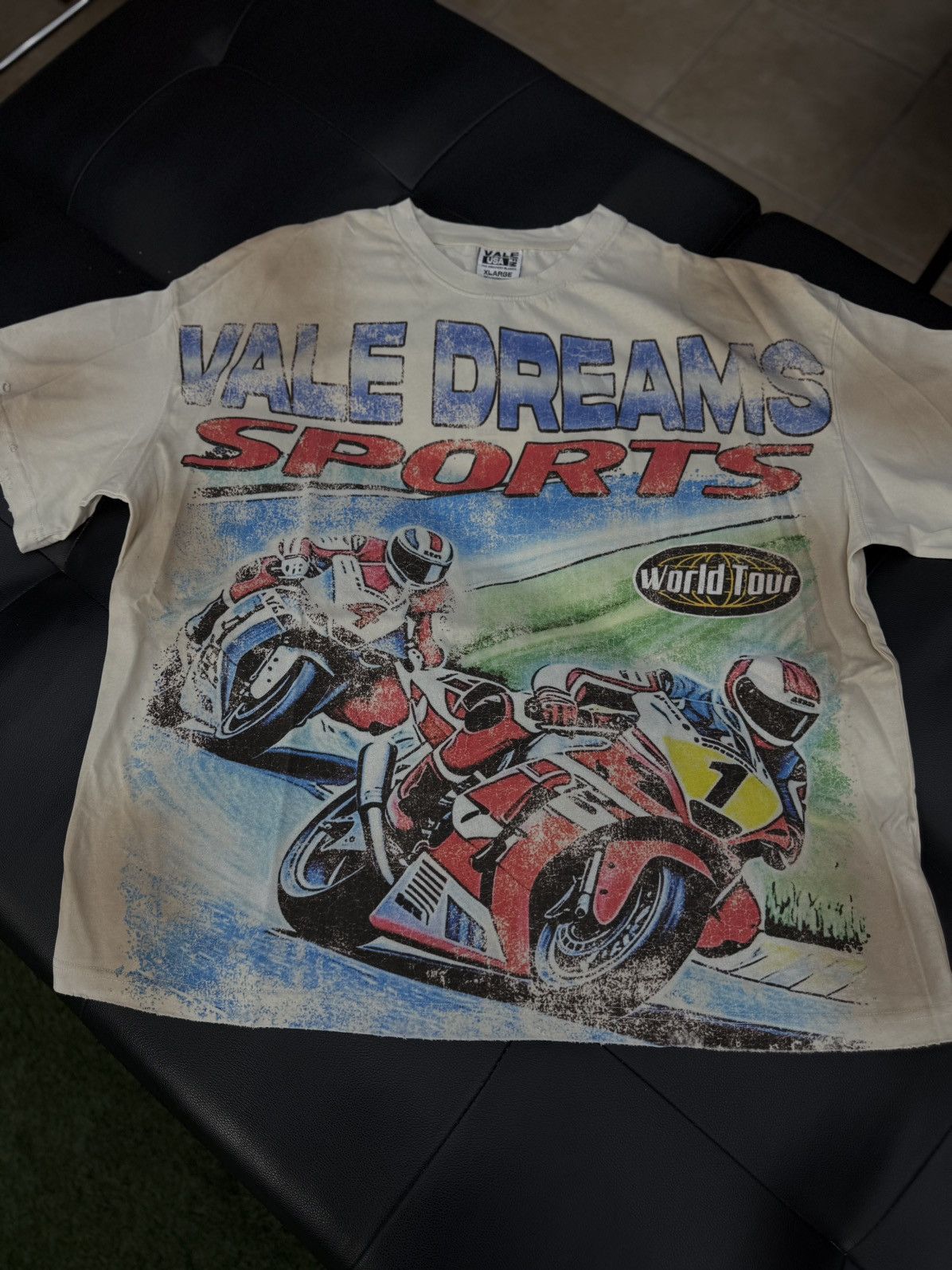 Vale Valley White World Tour Racing Tee Size XL (NEW) Size US XL / EU 56 / 4 - 1 Thumbnail