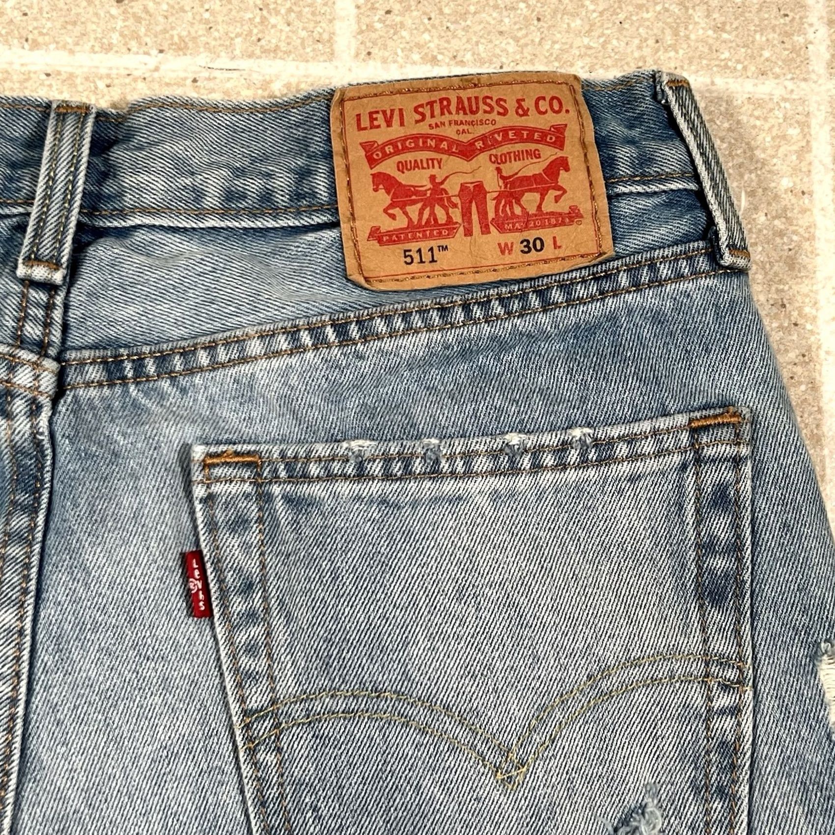 Levi's VINTAGE Levi's 511 Jeans Shorts Distressed Light Blue Denim 28 Men Size US 28 / EU 44 - 4 Thumbnail