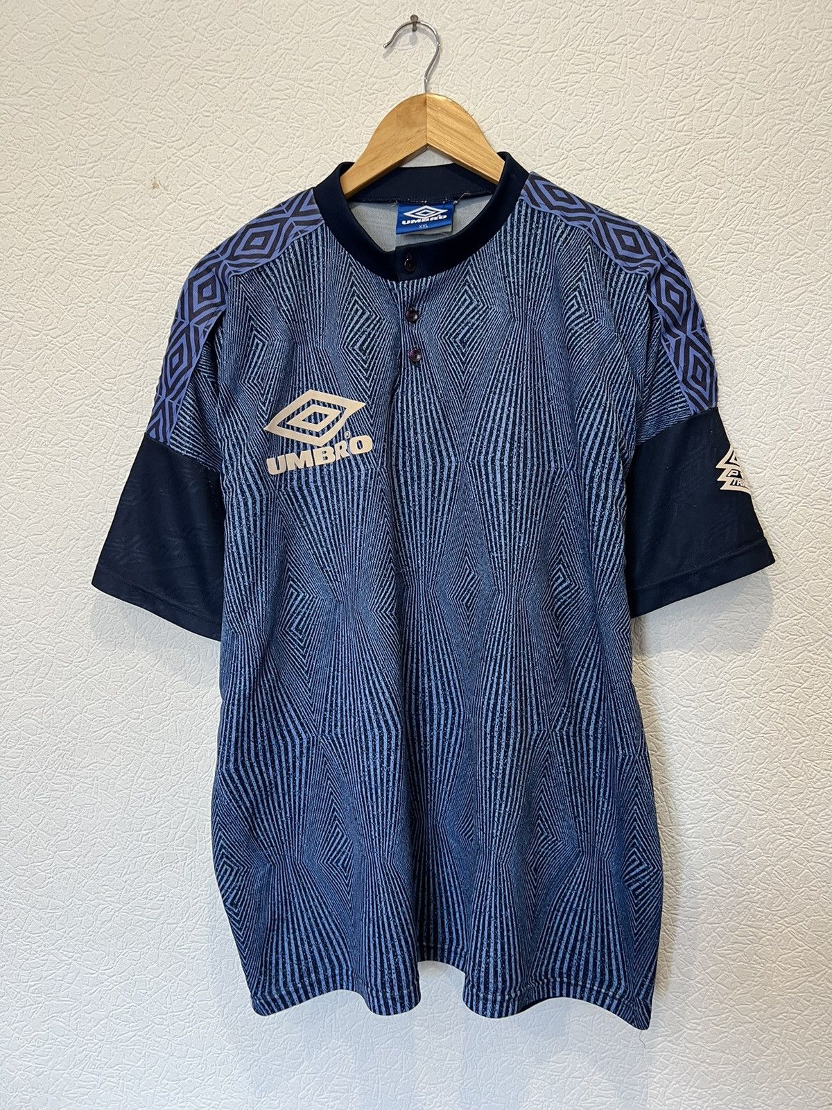 Umbro Vintage Umbro Monogram Crewneck T-shirt Size US XXL / EU 58 / 5 - 1 Thumbnail