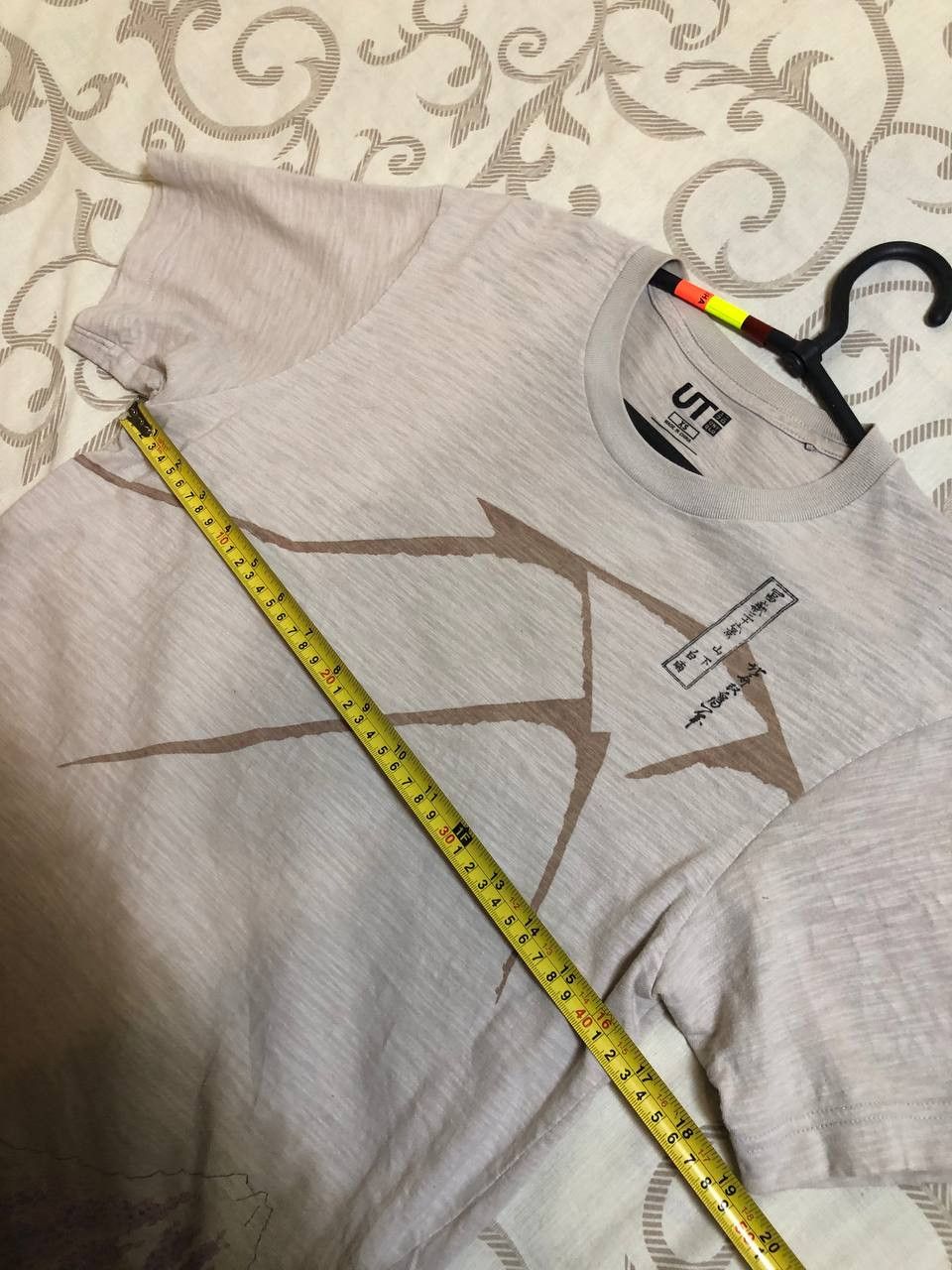Uniqlo Uniqlo Vintage big print ANIME T-shirt crazy Y2K Size US XS / EU 42 / 0 - 5 Thumbnail
