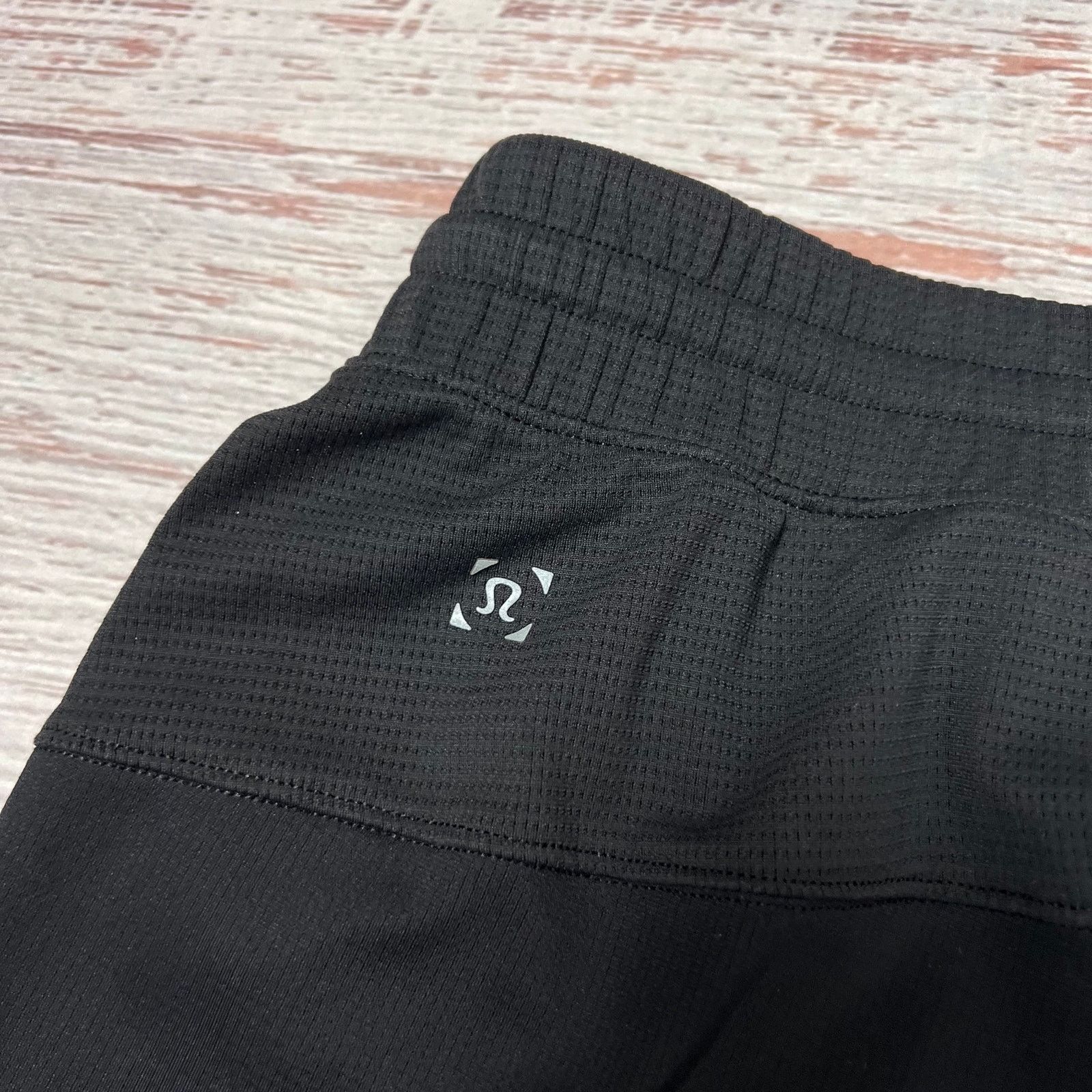 Lululemon Lululemon Real Reset Short 13" SIZE S Black Breathable Mesh Size US 29 - 6 Thumbnail
