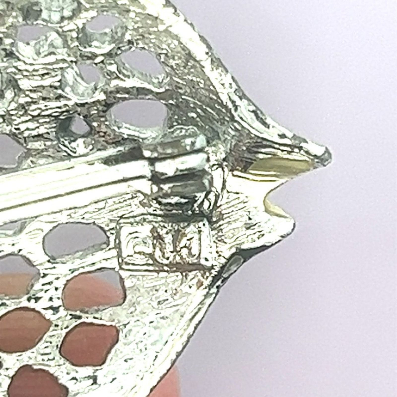 & Other Stories Vintage - JJ Silvertone Scaled Fish Blue Rhinestone Brooch Size ONE SIZE - 4 Thumbnail