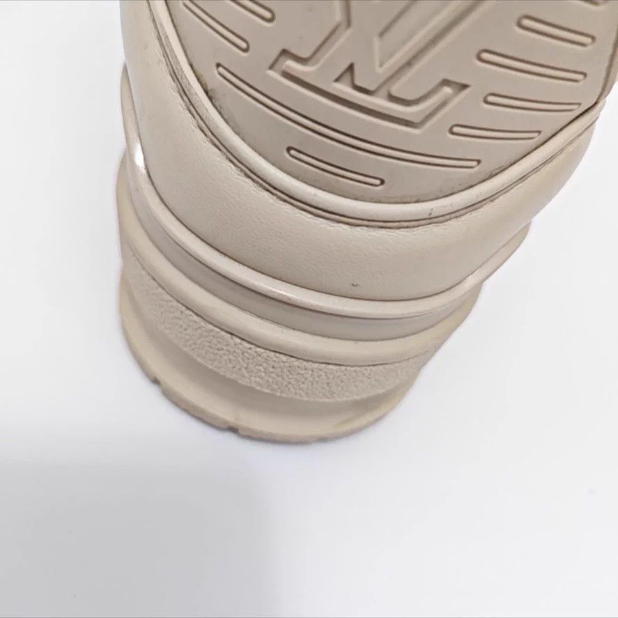 Louis Vuitton Louis Vuitton Women's Shoes Size 34.5 Size US 4 / IT 34 - 8 Thumbnail