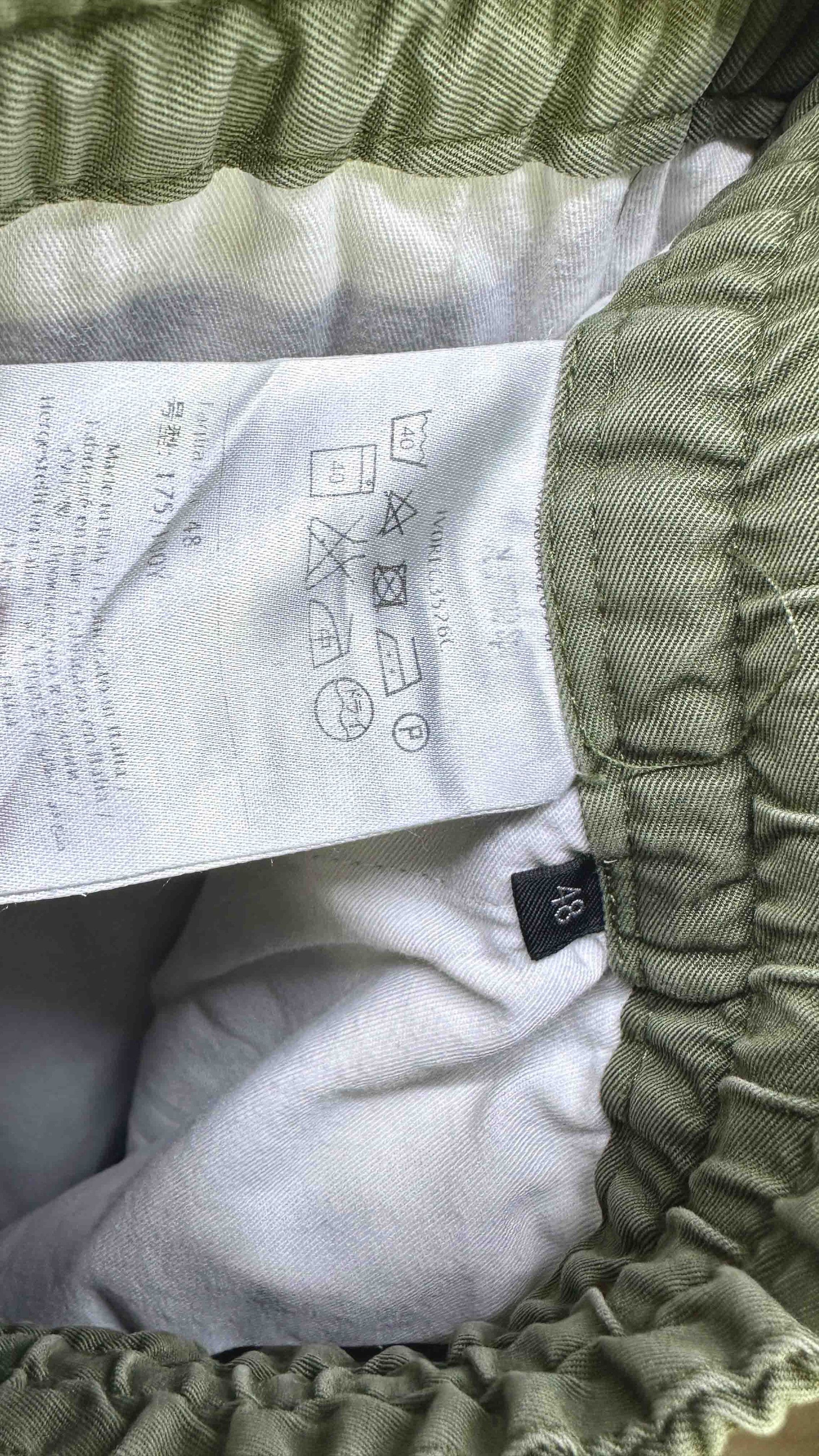 Valentino Men's pants VALENTINO GARAVANI Size US 32 / EU 48 - 7 Thumbnail