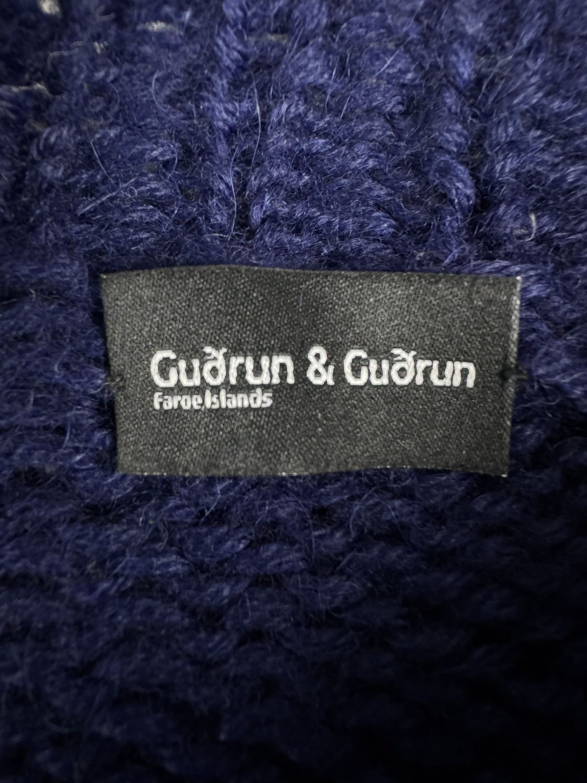 Japanese Brand guðrun & guðrun alpaca hair fuzzy button up cardigan Size S / US 4 / IT 40 - 10 Thumbnail