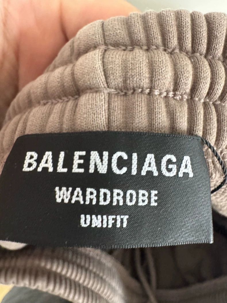 Balenciaga Balenciaga size XS Embroidered Logo Shorts, Size XS Size US 27 - 4 Thumbnail