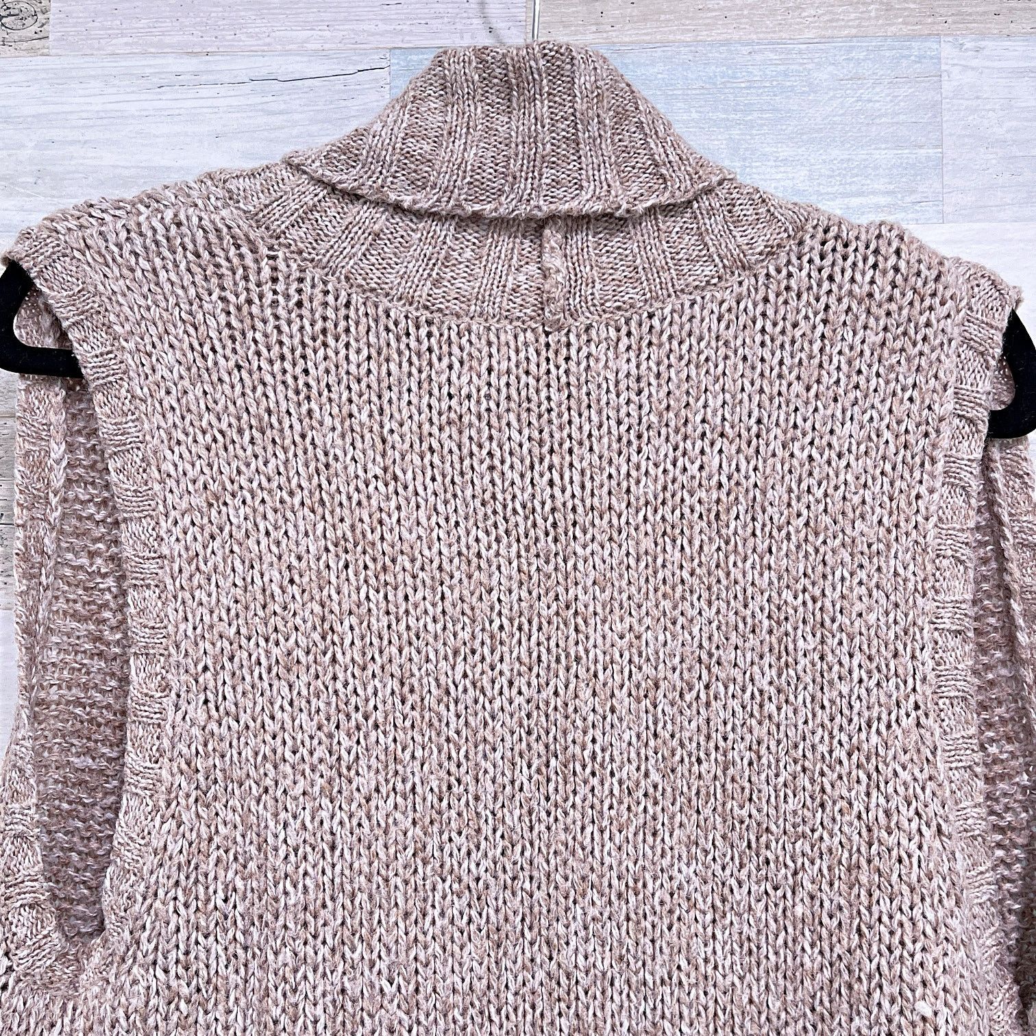 Old Navy OLD NAVY Wool Blend Sleeveless Cardigan Sweater Womens Large Size L / US 10 / IT 46 - 4 Thumbnail
