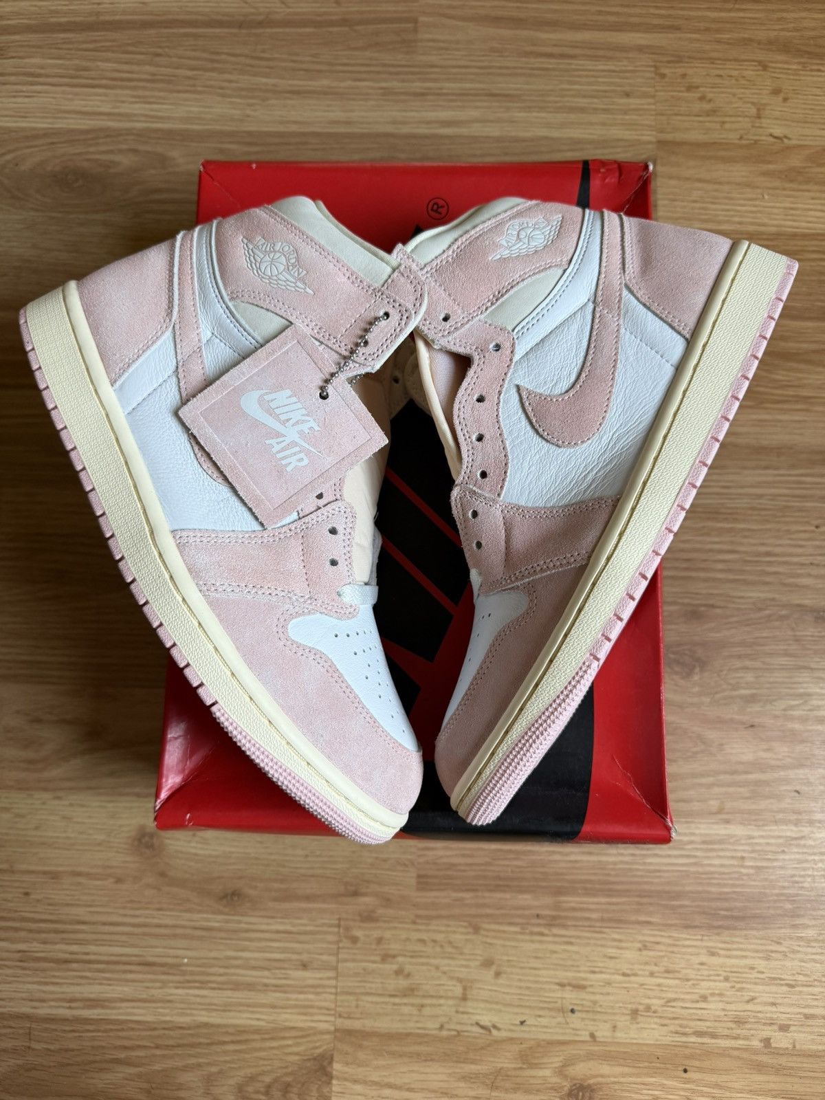 Nike WMNS Air Jordan 1 “Washed Pink” Size US 10 / EU 43 - 2 Thumbnail