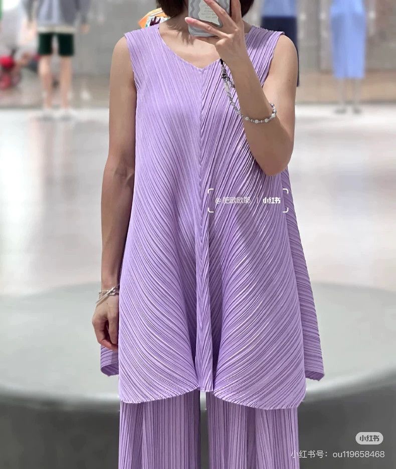Issey Miyake Issey Miyake size:5 Soft purple pleated vest dress Size XS / US 0-2 / IT 36-38 - 9 Thumbnail