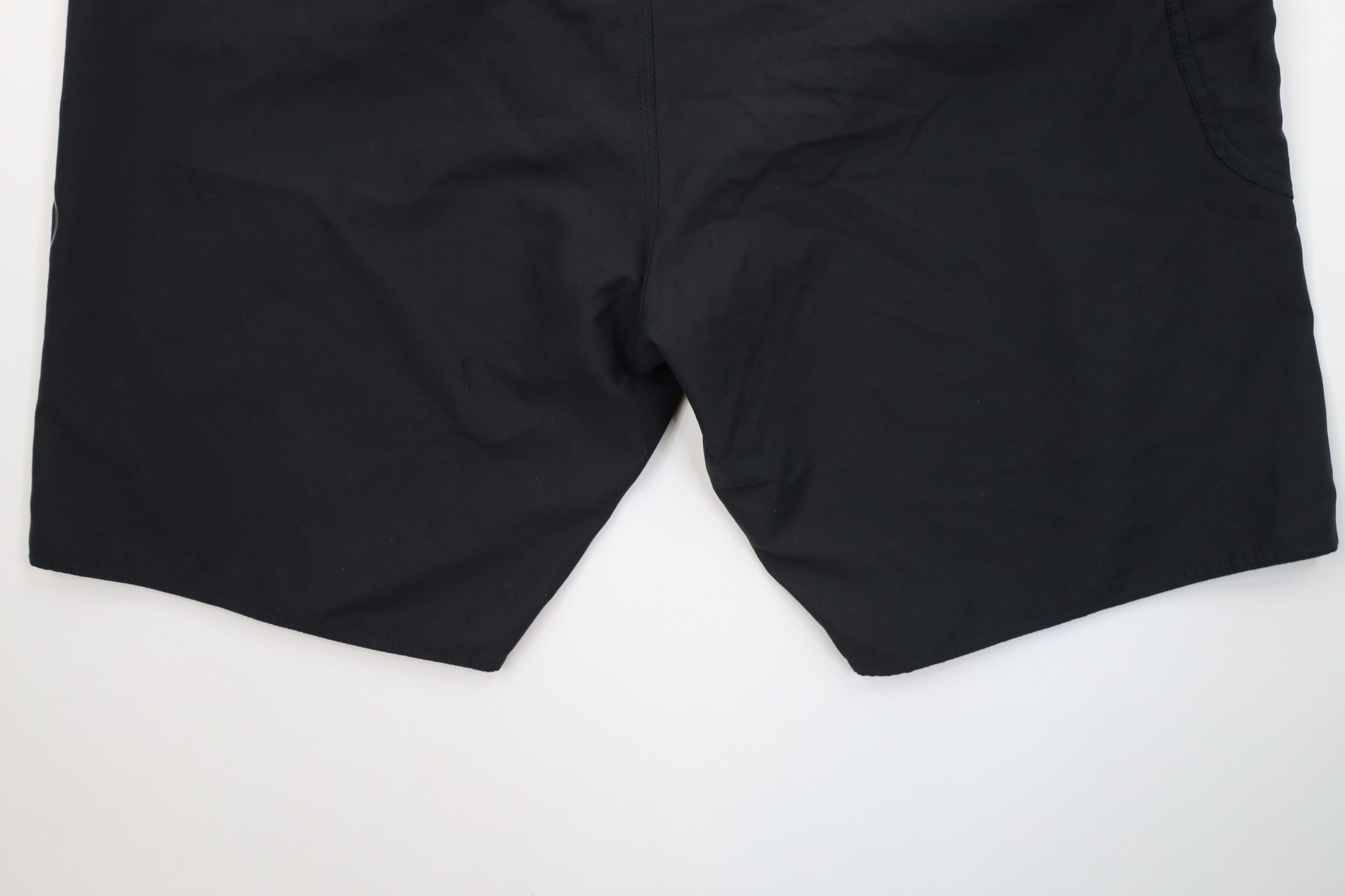 Volcom Vintage Y2K Volcom Surfing Spell Beach Board Shorts Black Size US 42 / EU 58 - 11 Thumbnail