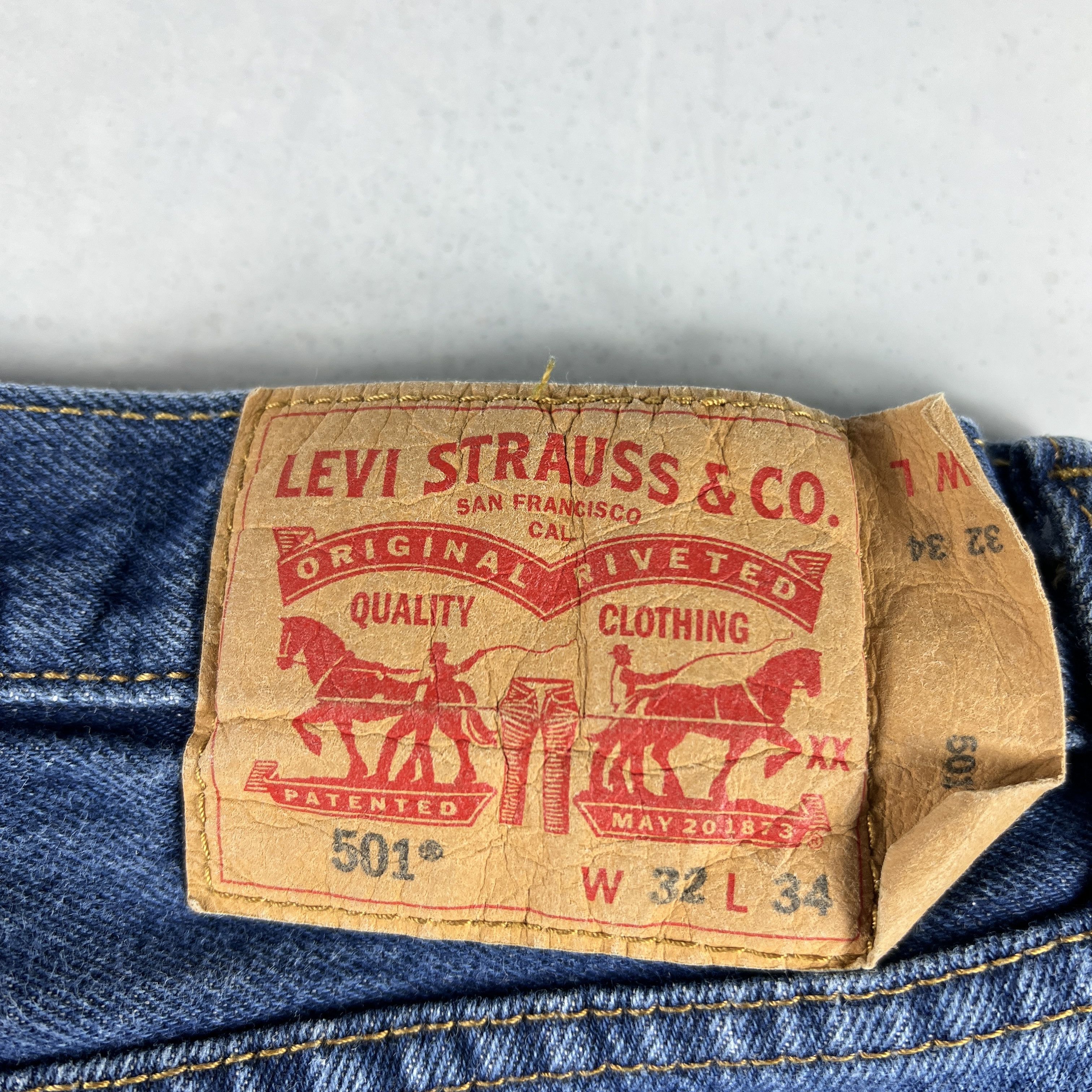 Levi's Levi's Jean Shorts 501 Straight Cut Off Frayed Denim Jorts Size US 30 / EU 46 - 12 Thumbnail