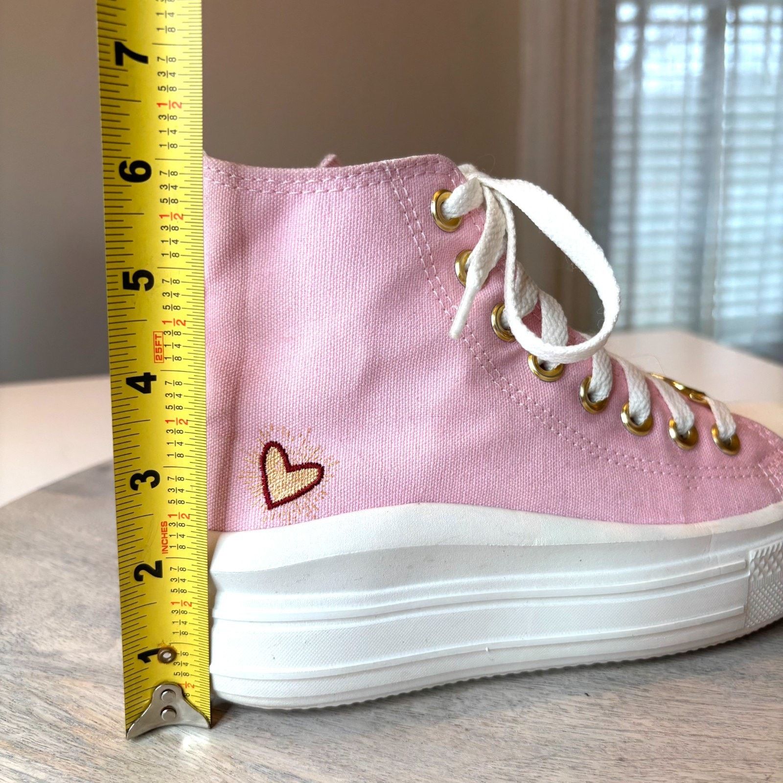 Converse Converse Chuck Taylor Platform Move Pink Heart Sneakers 5.5 Size US 5.5 / IT 35.5 - 12 Thumbnail