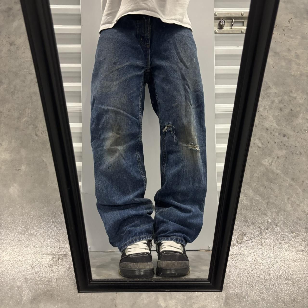Carhartt × Vintage Crazy Vintage Y2K/2000s Grunge Dark Wash Carhartt Workwear Denim Jeans! Size US 30 / EU 46 - 1 Thumbnail
