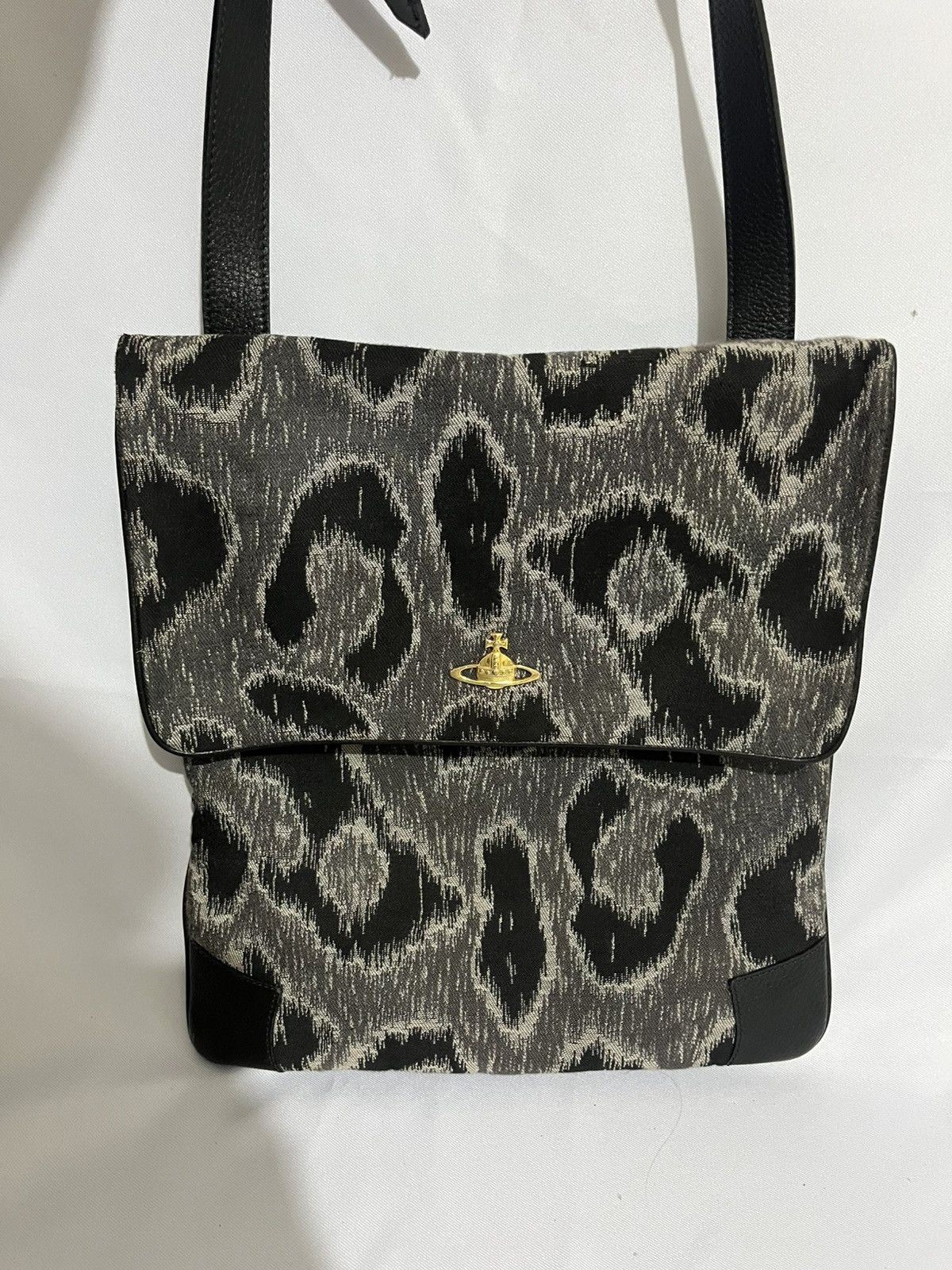 Vivienne Westwood Leopard Sling/Crossbody Bag Size ONE SIZE - 8 Thumbnail