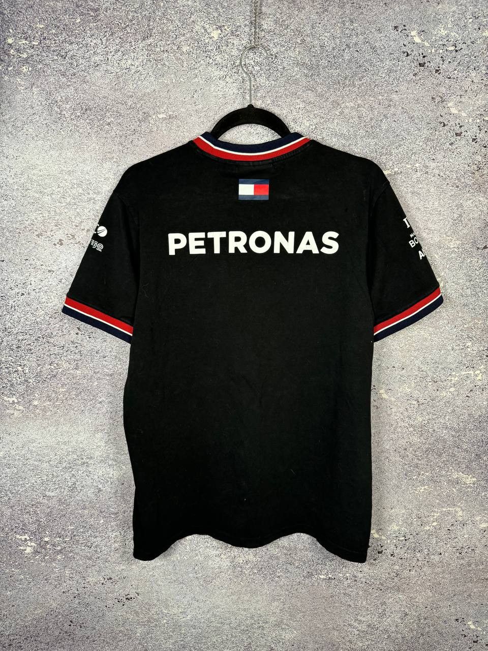 Mercedes-Benz Mercedes F1 Petronas Team 2022 Formula 1 Jersey Size US M / EU 48-50 / 2 - 11 Thumbnail
