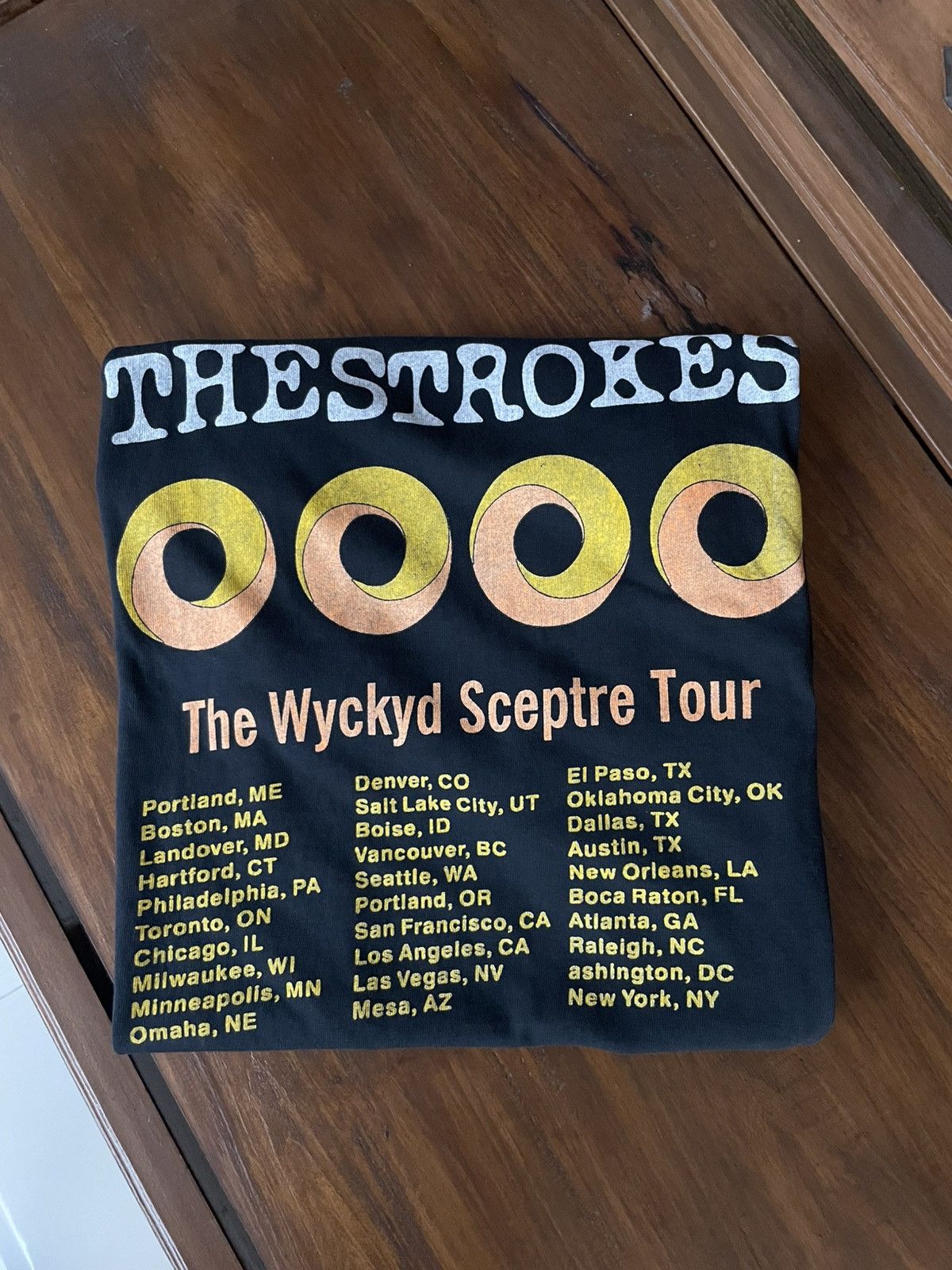 Other × Vintage The Strokes 2002 Tour Size US L / EU 52-54 / 3 - 2 Thumbnail