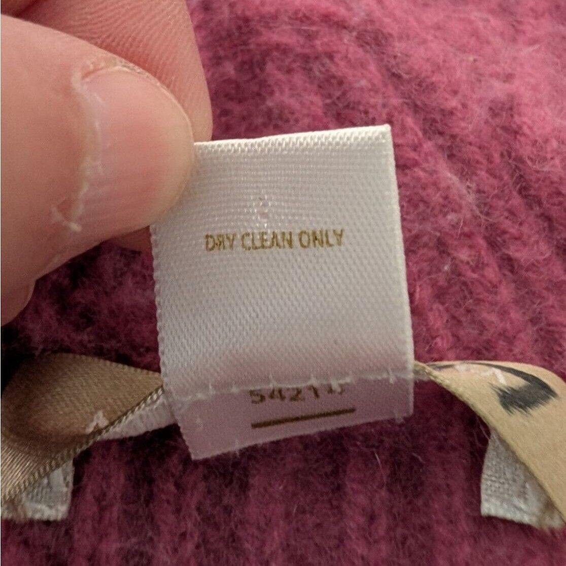 Nordstrom Nordstrom 100% Cashmere Cable Knit Scarf Pink Rectangle Size ONE SIZE - 5 Thumbnail