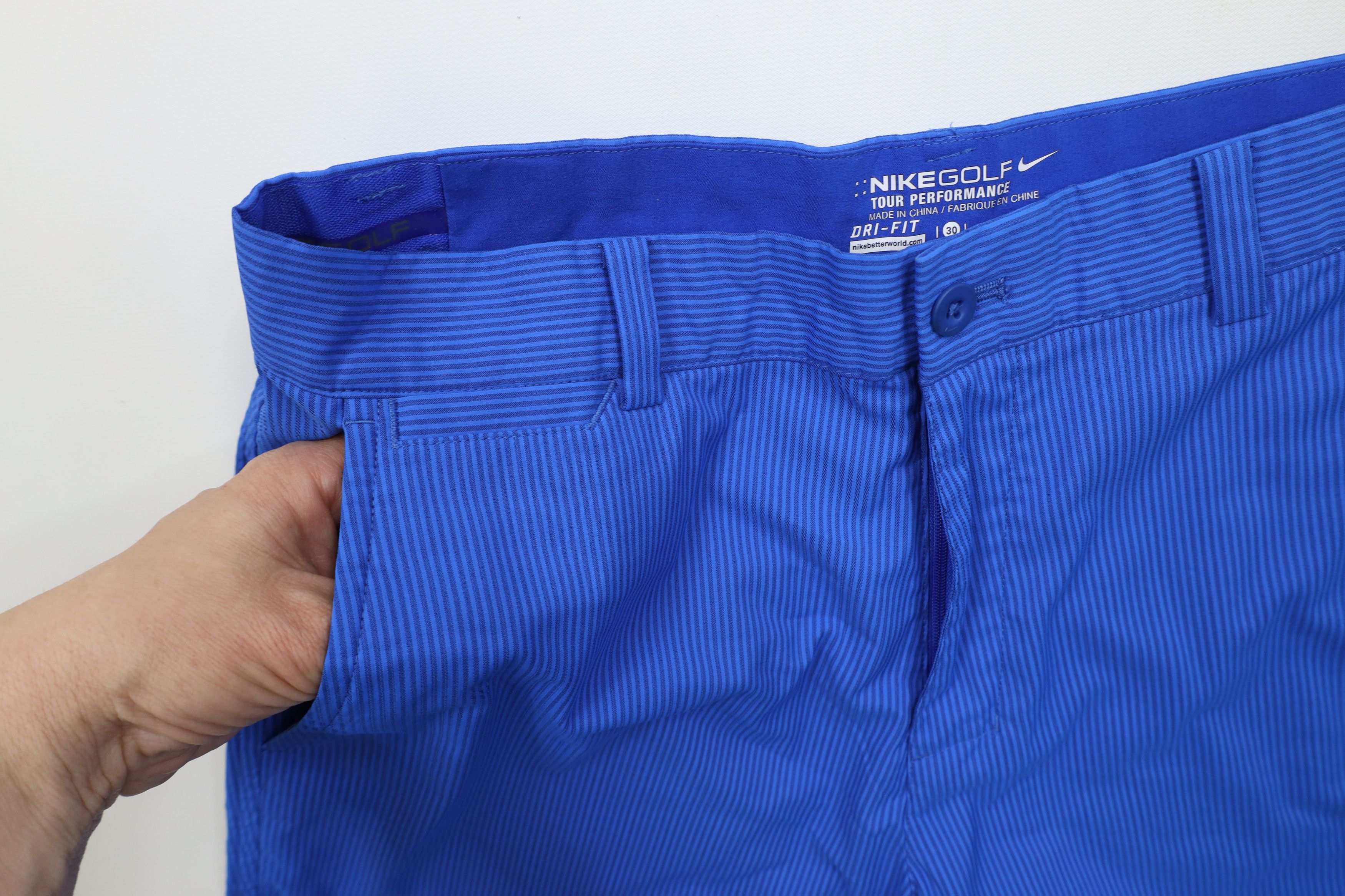 Nike × Vintage Nike Golf Flat Front Tech Golfing Chino Shorts Blue Size US 30 / EU 46 - 7 Thumbnail