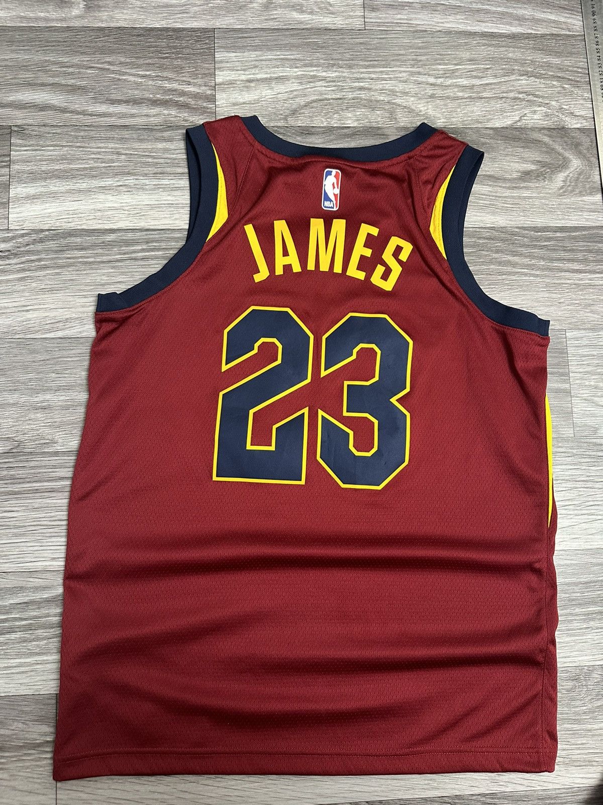 Nike Nike NBA Cleveland Cavaliers James 23 Swingman size M hype Size US M / EU 48-50 / 2 - 2 Thumbnail