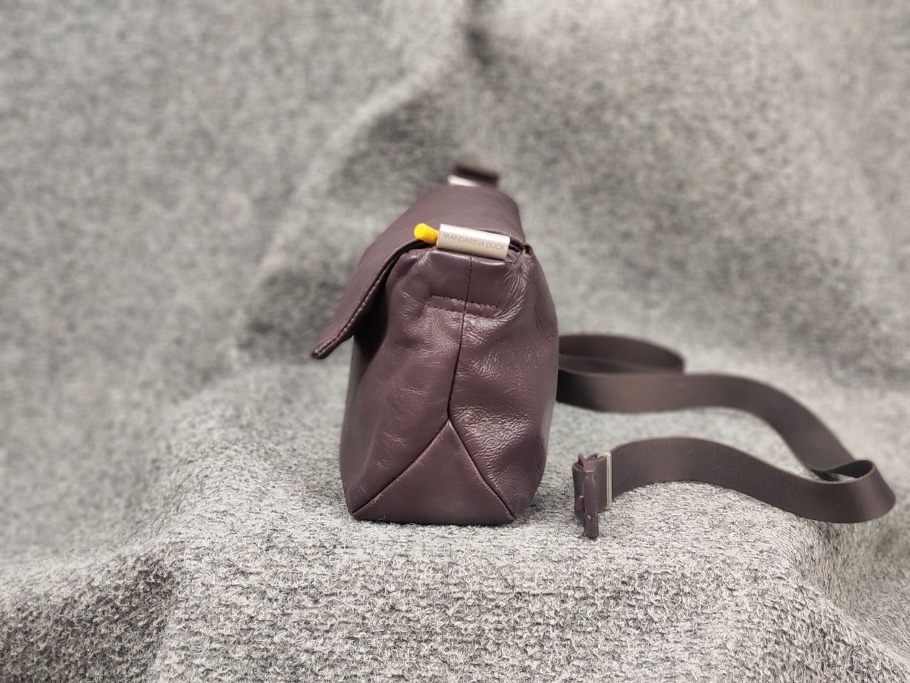 Mandarina Duck Mandarin Duck Design Dark purple leather Crossbody Bag Size ONE SIZE - 6 Thumbnail