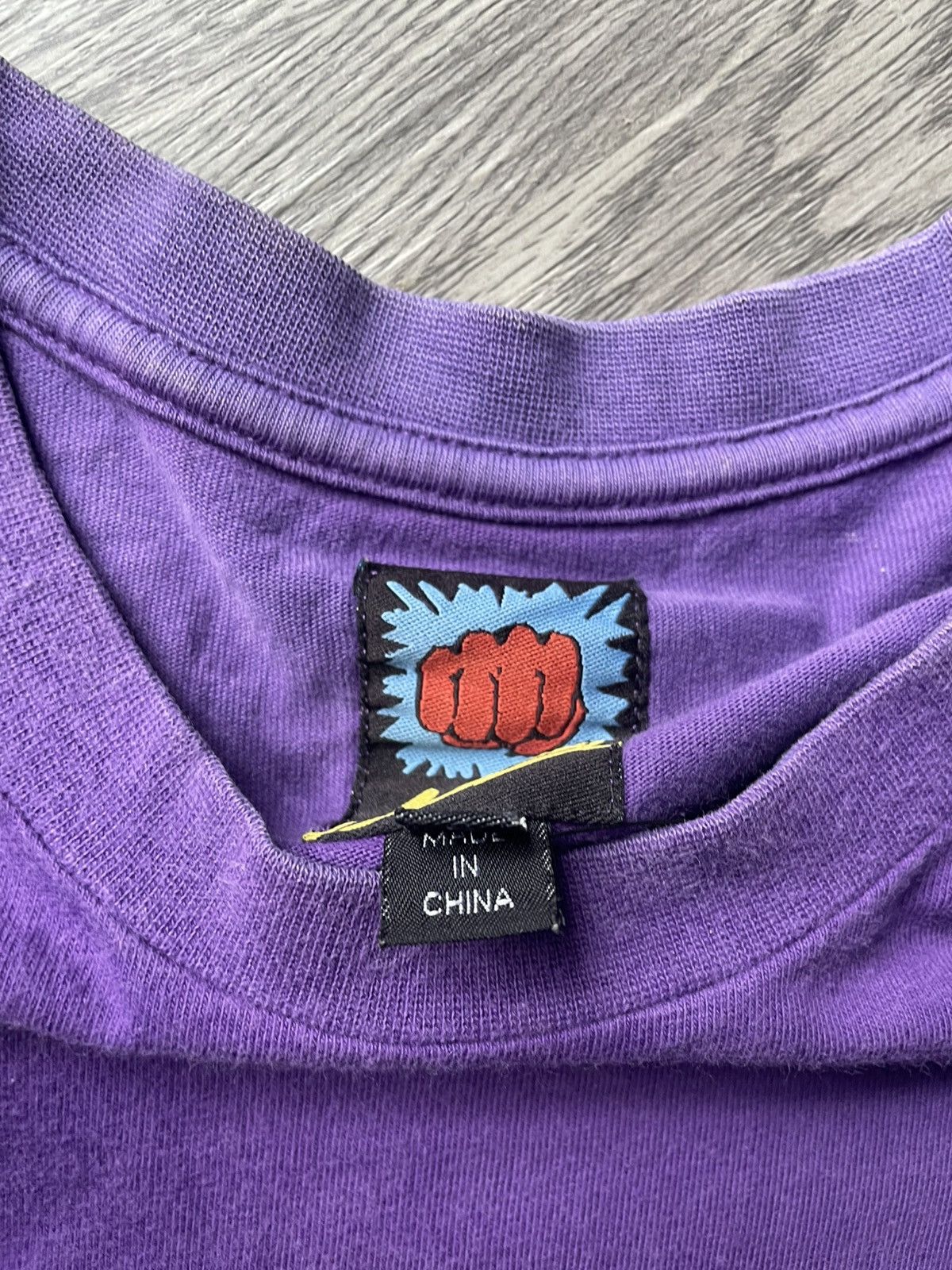 Mambo Mambo Hand Breaking Through A Wall Tee Size US L / EU 52-54 / 3 - 4 Thumbnail