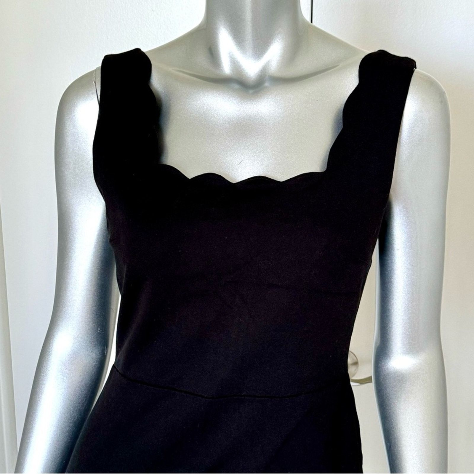 AQUARAMA AQUA Black Scalloped neckline dress, Size L Size L / US 10 / IT 46 - 4 Thumbnail