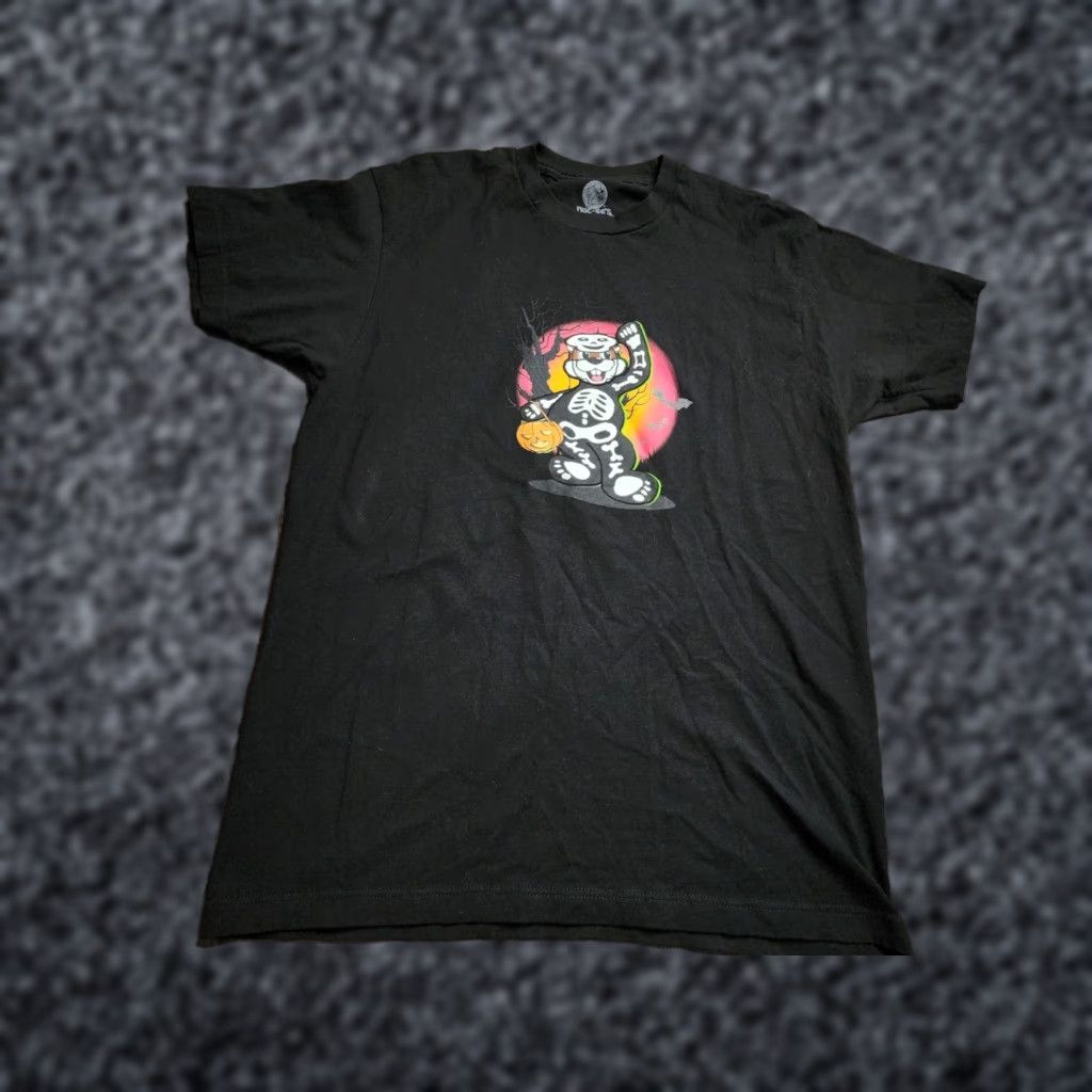 Vintage Bucees Mens T-Shirt Halloween 2022 Can’t Talk Now Doing Spooky Stuff Beaver Black L Shirt Mens Size US L / EU 52-54 / 3 - 1 Thumbnail