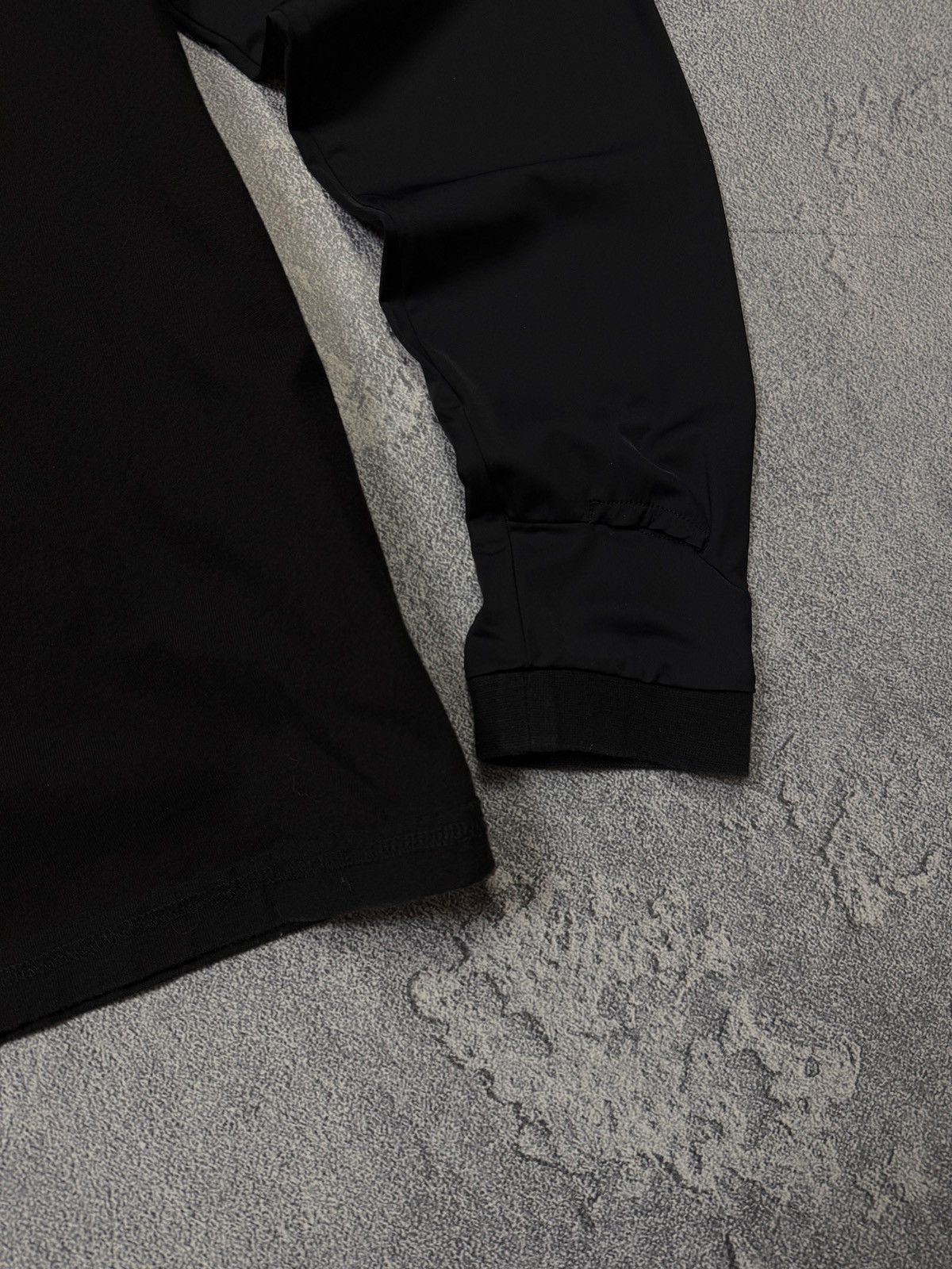 Heliot Emil Heliot Emil 'Industrial Torture' long sleeve Size US S / EU 44-46 / 1 - 6 Thumbnail