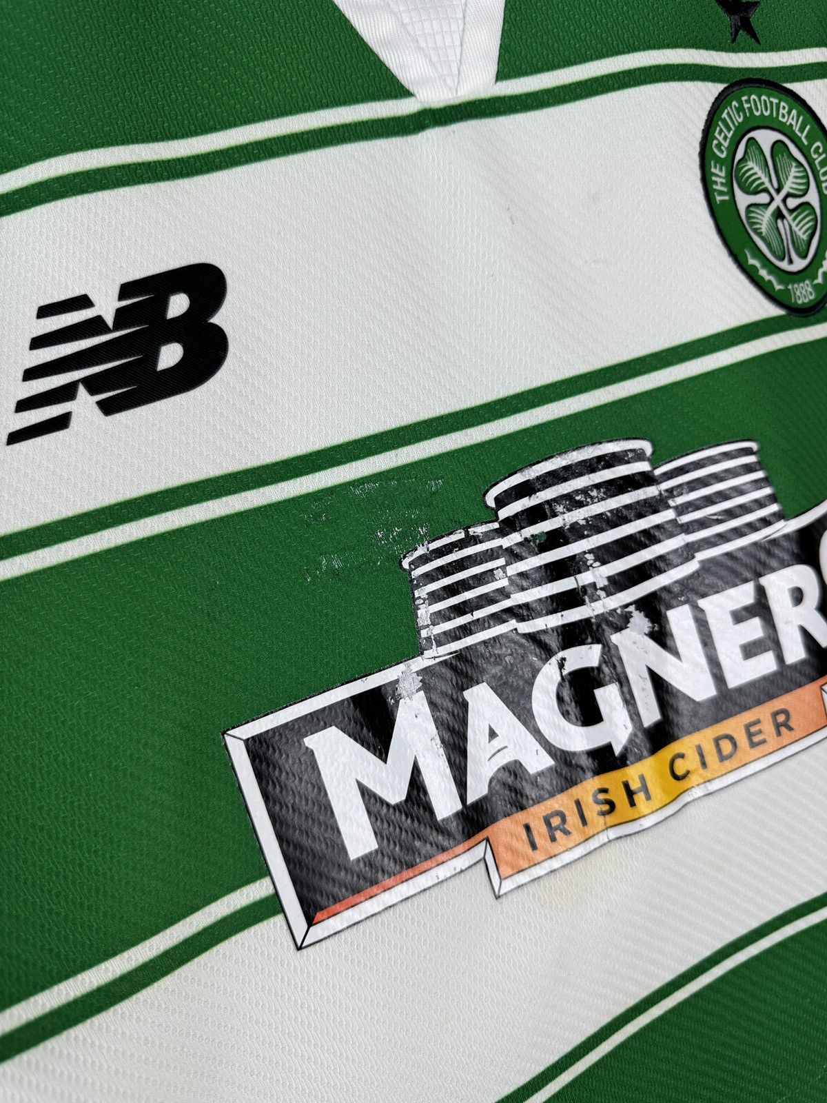 New Balance × Vintage Mens Vintage New Balance Celtic FC T-shirt soccer jersey Size US L / EU 52-54 / 3 - 8 Thumbnail