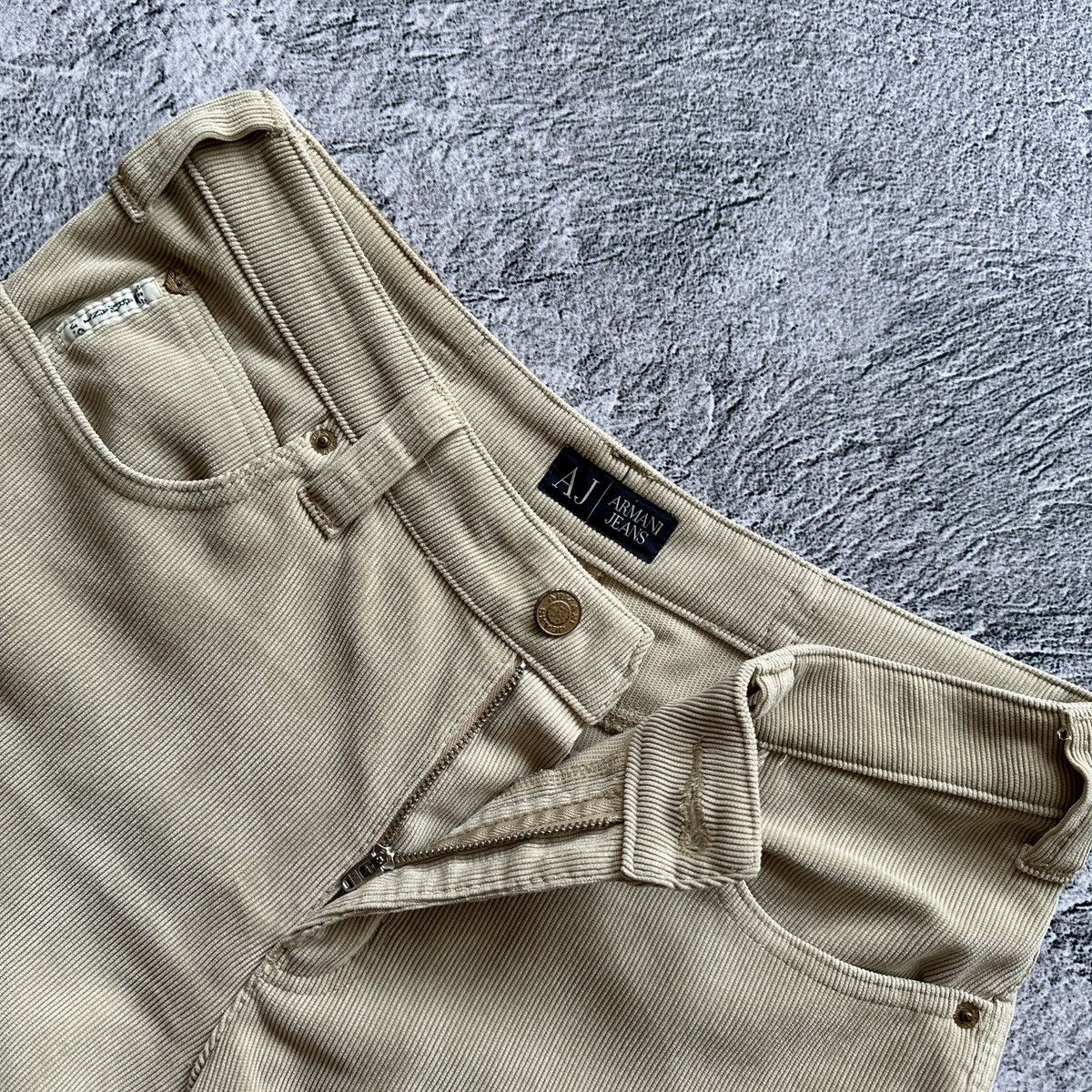 Armani × Giorgio Armani Women’s Jeans Armani Jeans Velvet Brown Size: 29 Size 29" - 11 Thumbnail