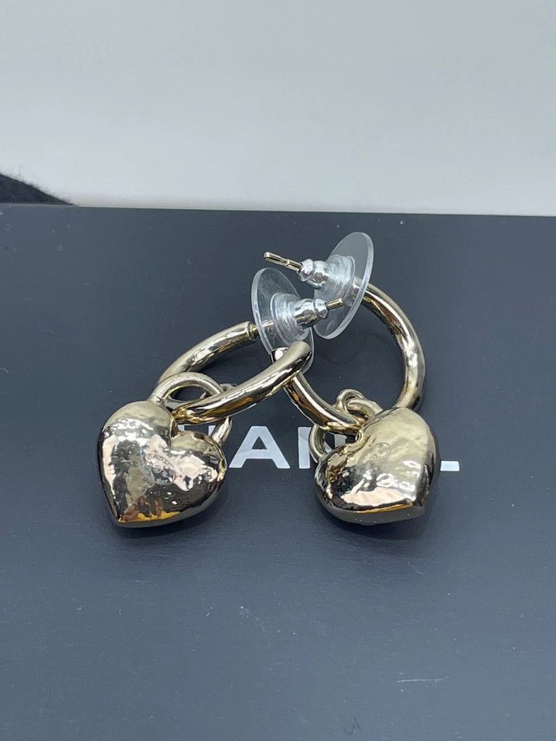 Chanel Chanel Heart Double C Lock Earrings Size ONE SIZE - 4 Thumbnail