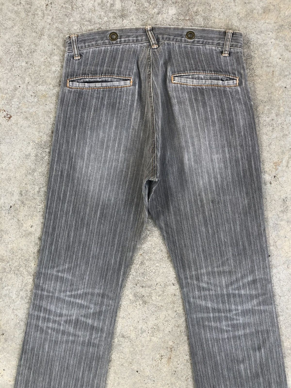 Semantic Design Flared Jeans Hickory Distressed