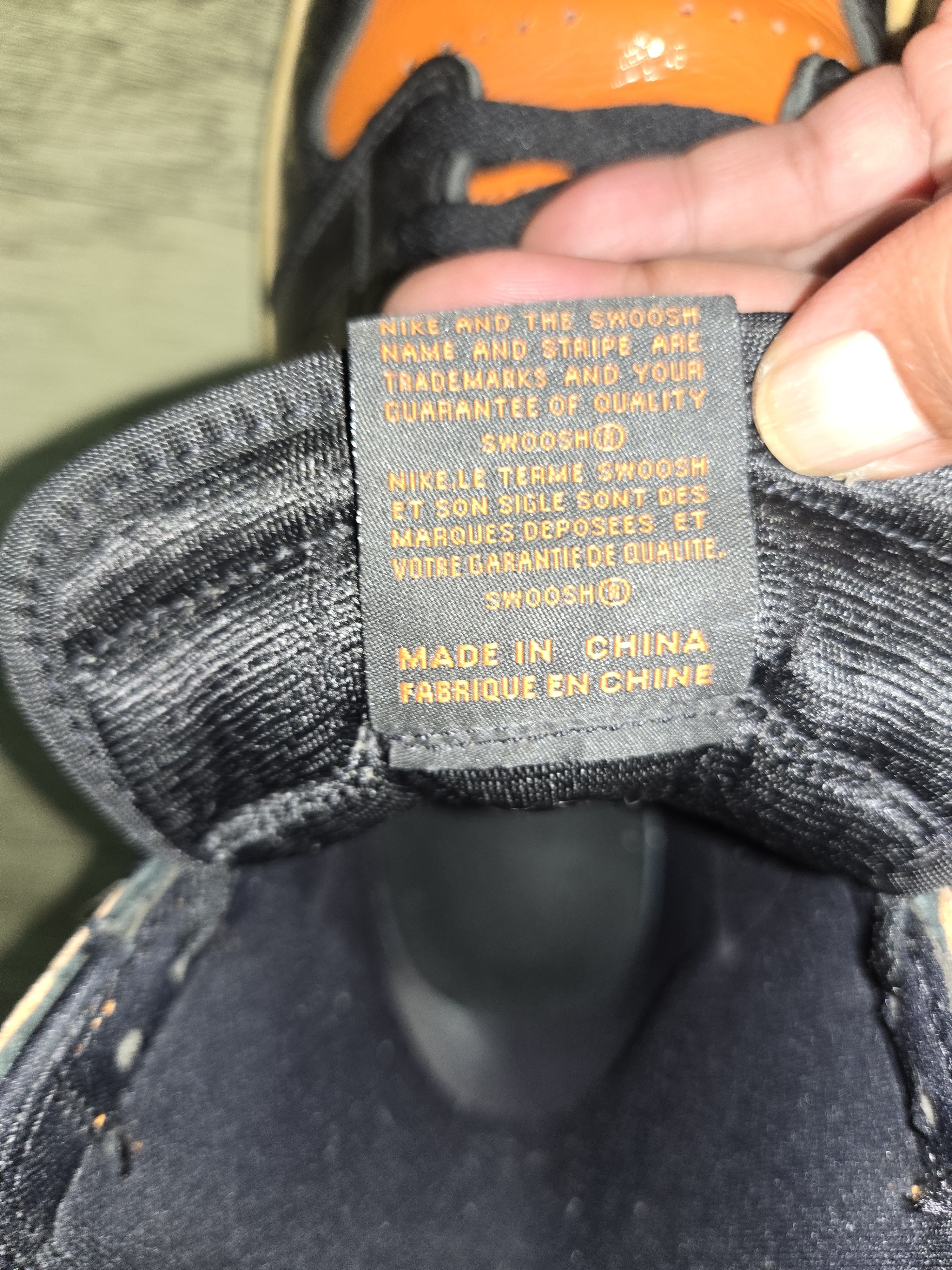 Jordan Brand × Nike Air Jordan 1 High OG Shattered board 3.0 Size US 10.5 / EU 43-44 - 7 Thumbnail