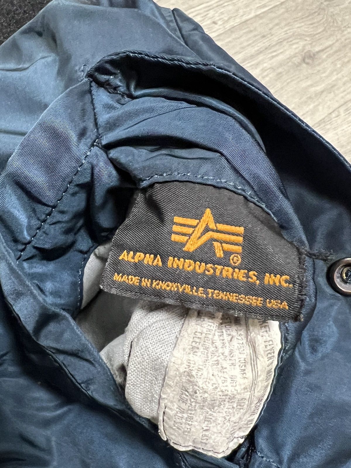 Alpha Industries Alpha Industrial flyers MA-1 vintage bomber jacket Size US XXL / EU 58 / 5 - 8 Thumbnail