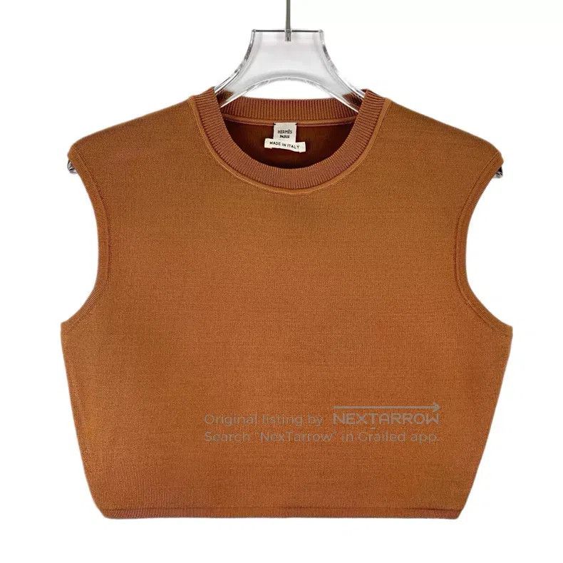 Hermes Hermes Chestnut round neck short sleeve knit vest Size XS / US 0-2 / IT 36-38 - 1 Thumbnail