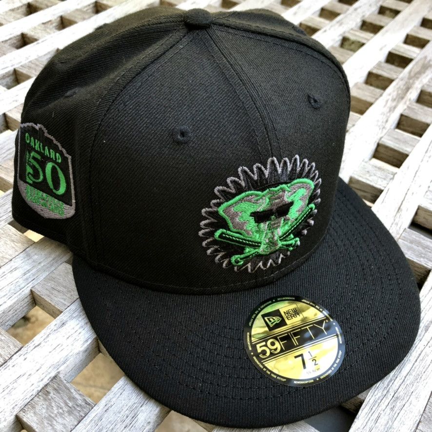 New Era Oakland Athletics A's Blackout Pop New Era 59FIFTY Hat 7 1/2 Size ONE SIZE - 1 Thumbnail