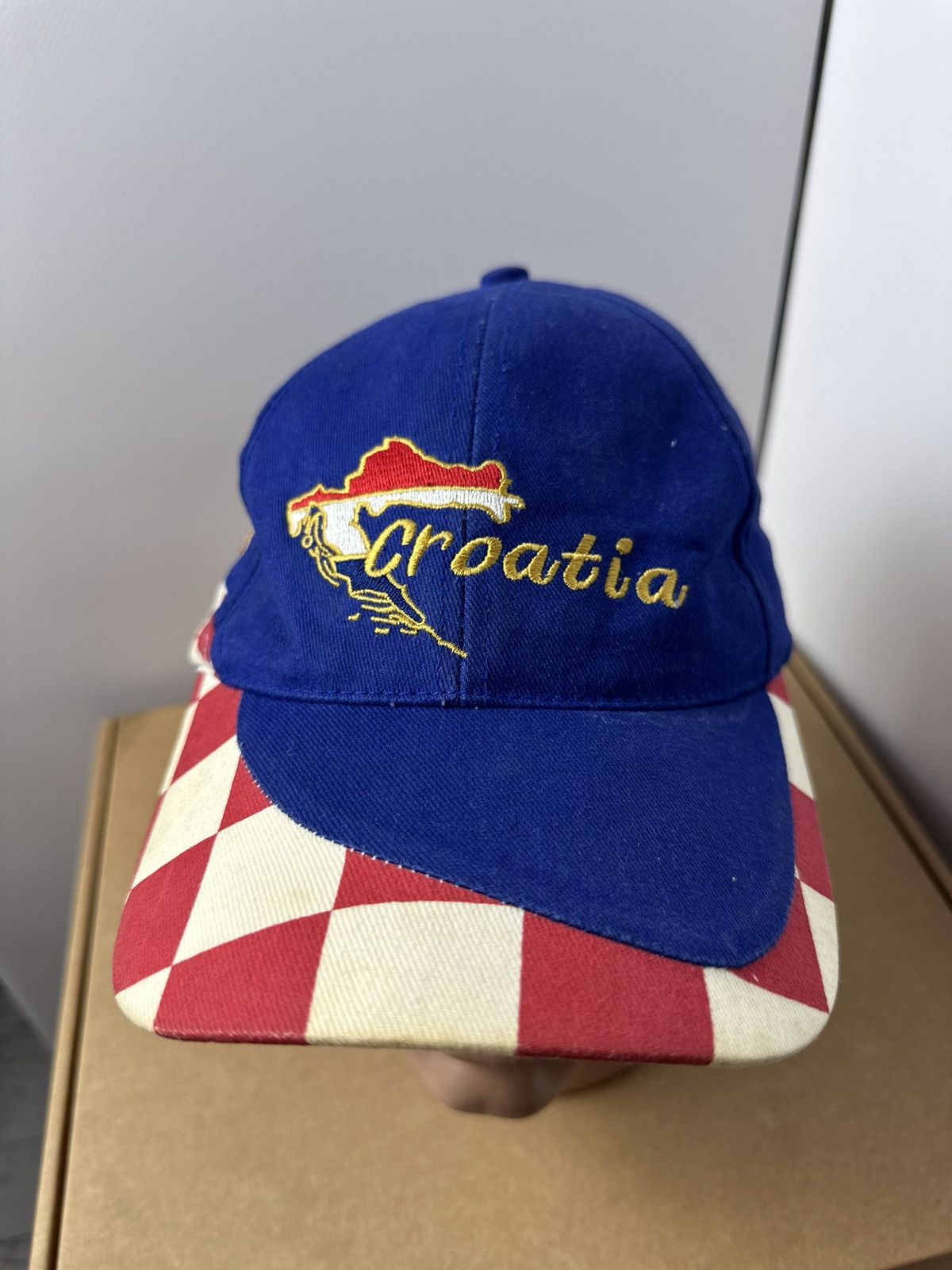 Vintage Vintage Croatia soccer cap logo Hrvtska Size ONE SIZE - 1 Thumbnail