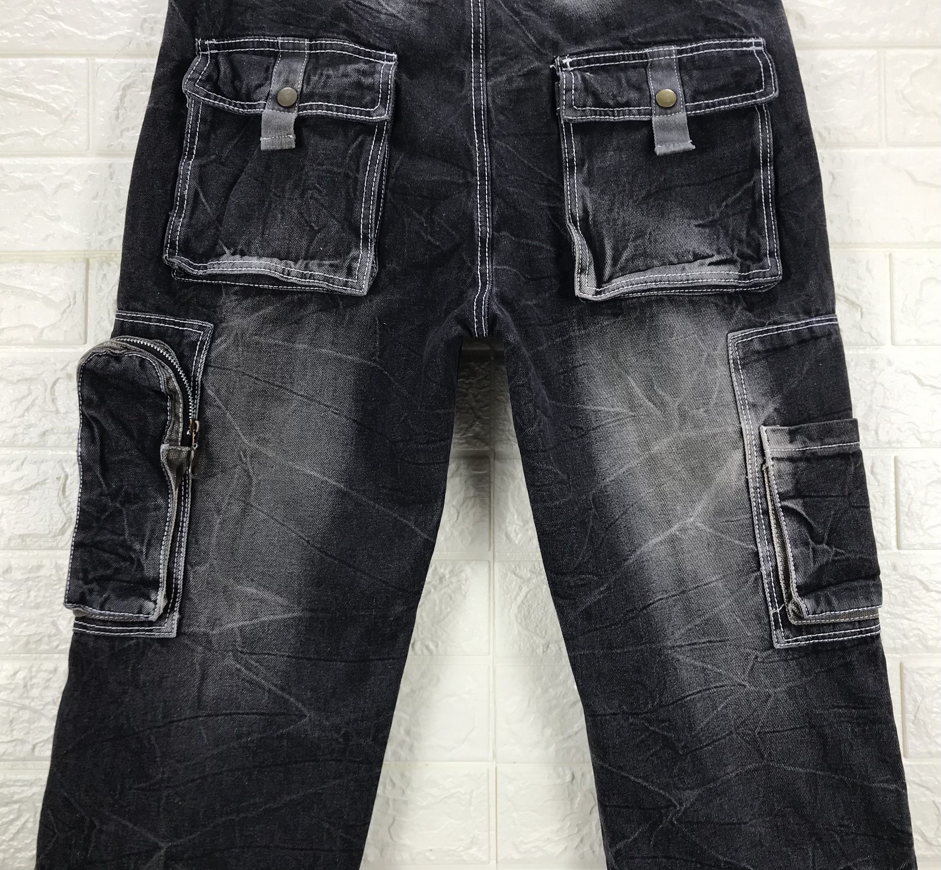 Urban Outfitters Vintage Japanese Urban Seditionaries Faded Black Cargo Jeans Size US 34 / EU 50 - 7 Thumbnail