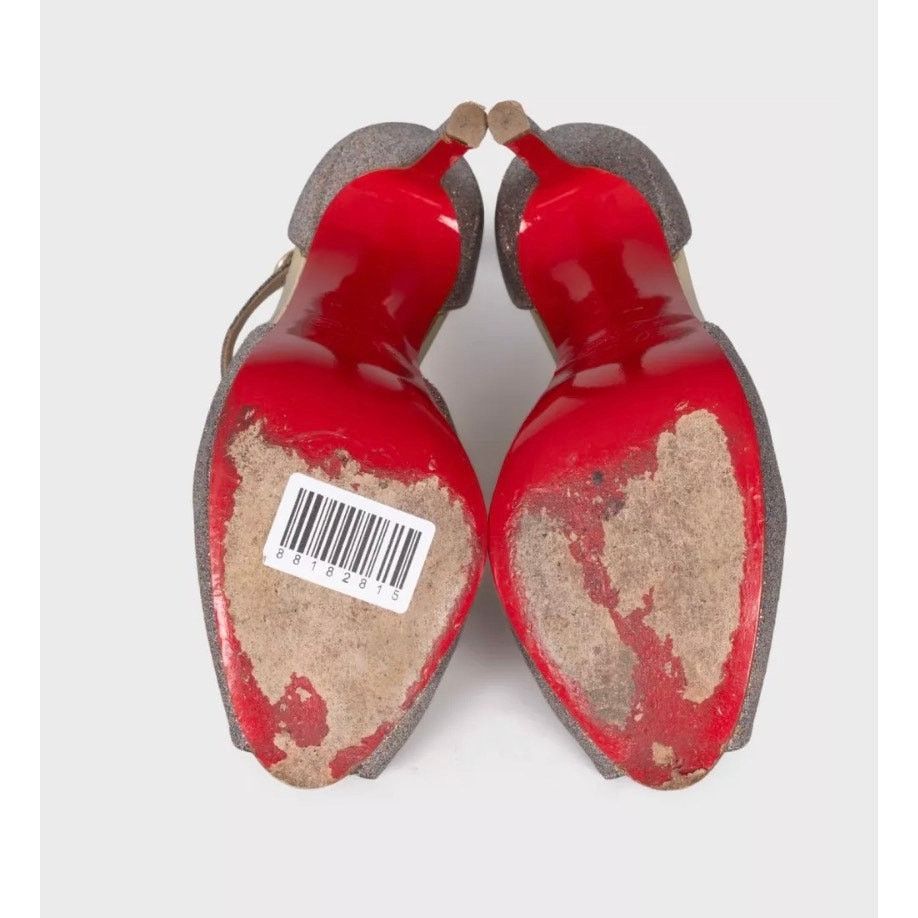 Christian Louboutin Christian Louboutin Shiny Leather Button Heel Sandals 38.5 Size US 7.5 / IT 37.5 - 5 Thumbnail
