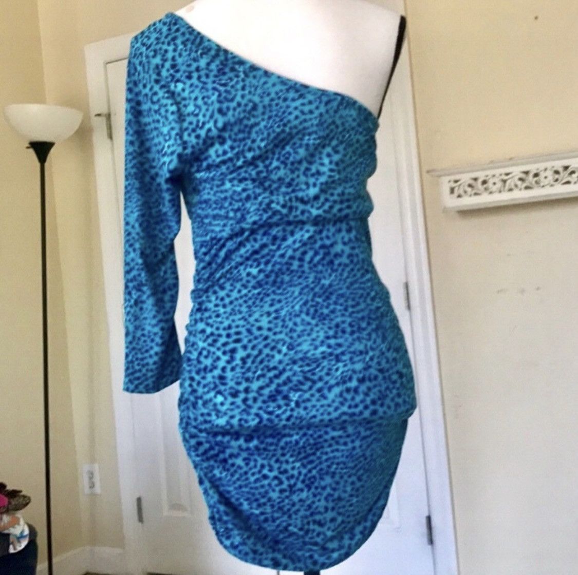 Other URBAN ROSE ONE SLEEVE LEOPARD ANIMAL PRINT TUNIC TOP Size L / US 10 / IT 46 - 9 Thumbnail