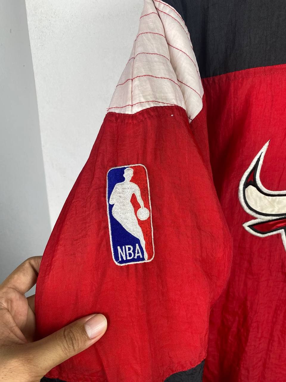 NBA vintage chicago bulls anorak jacket starter very nice design Size US XL / EU 56 / 4 - 15 Thumbnail