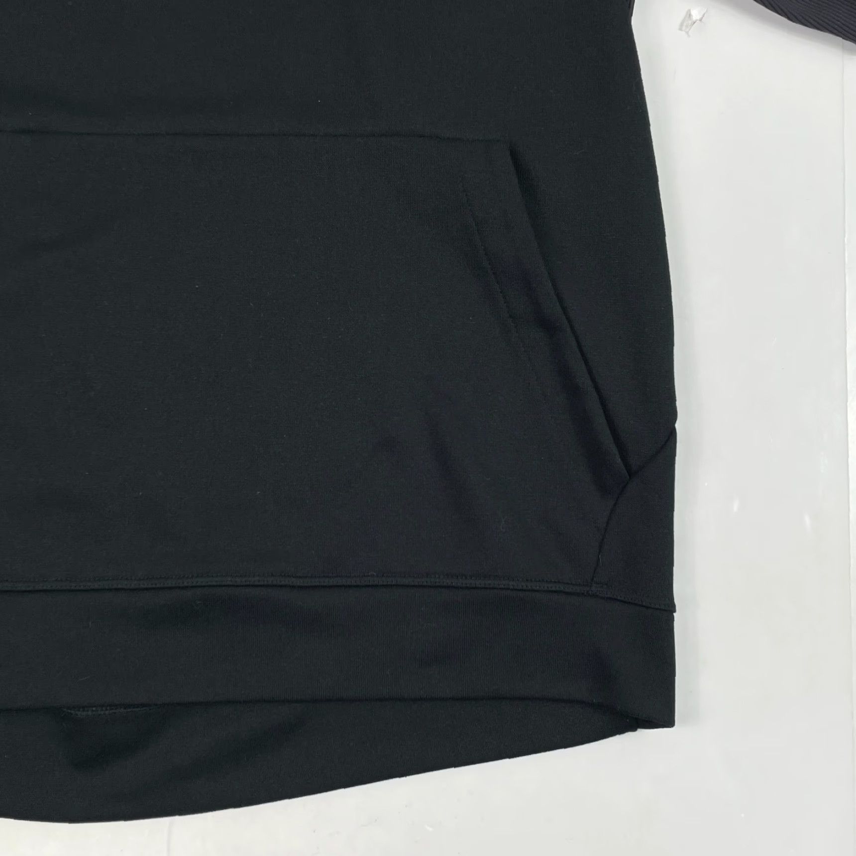 Nike VINTAGE Nike Hoodie Mens M Black Dri Fit Short Sleeve Workout Gym Training Lined Size US M / EU 48-50 / 2 - 4 Thumbnail