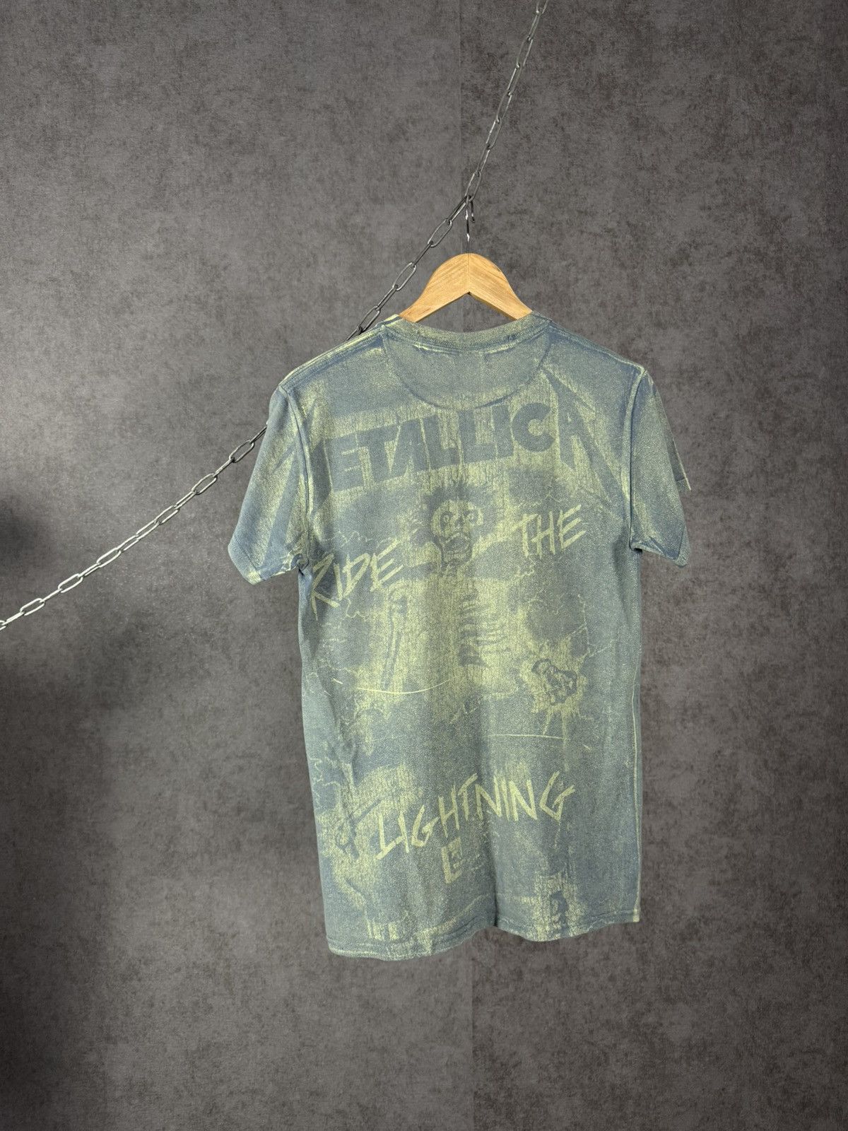 Metallica Metallica rock overprinted band tee Size US S / EU 44-46 / 1 - 2 Thumbnail