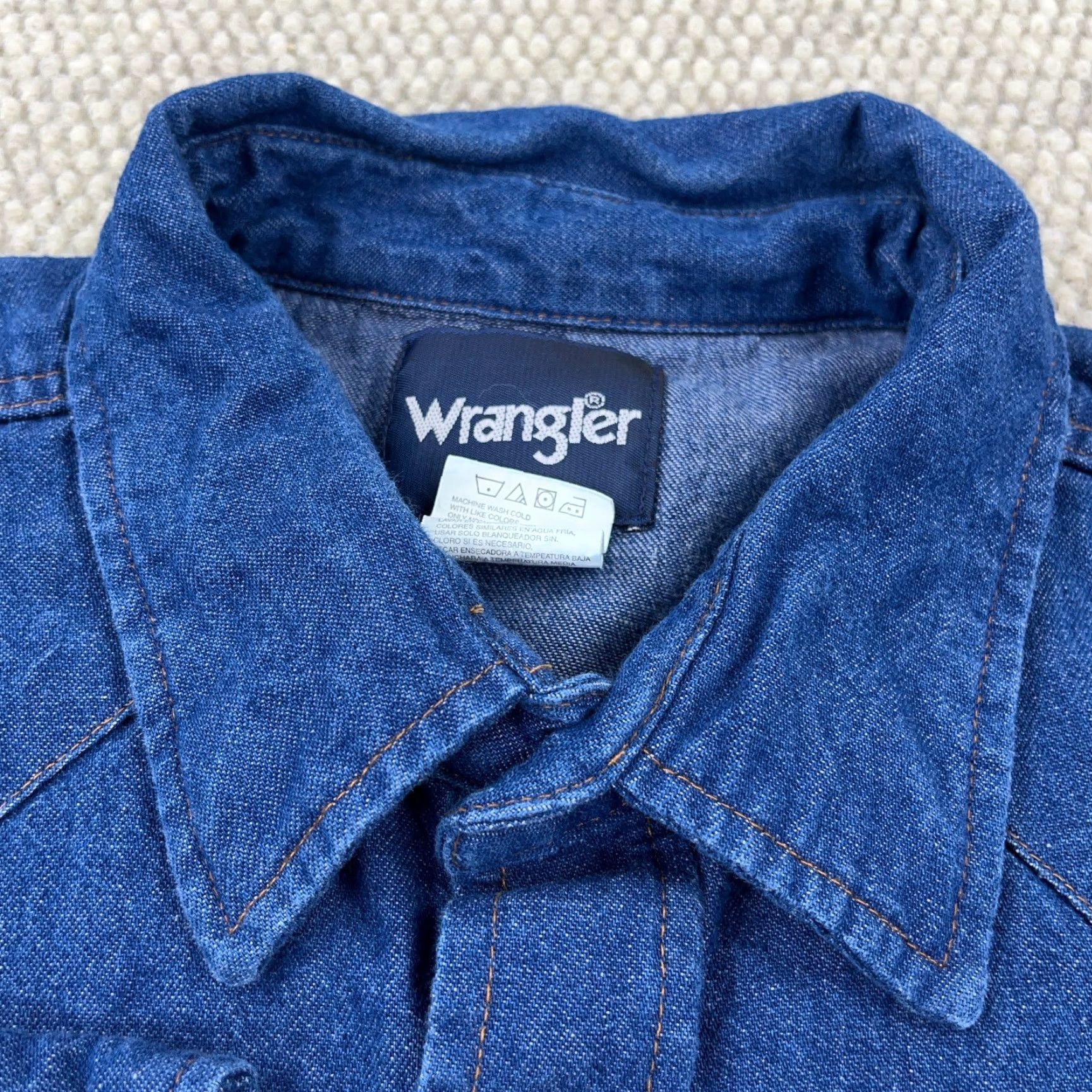 Wrangler VINTAGE Wrangler Shirt Men 2XL Blue Denim Pearl Snap Western Cowboy Ranch Yoke Faded Size US XXL / EU 58 / 5 - 5 Thumbnail