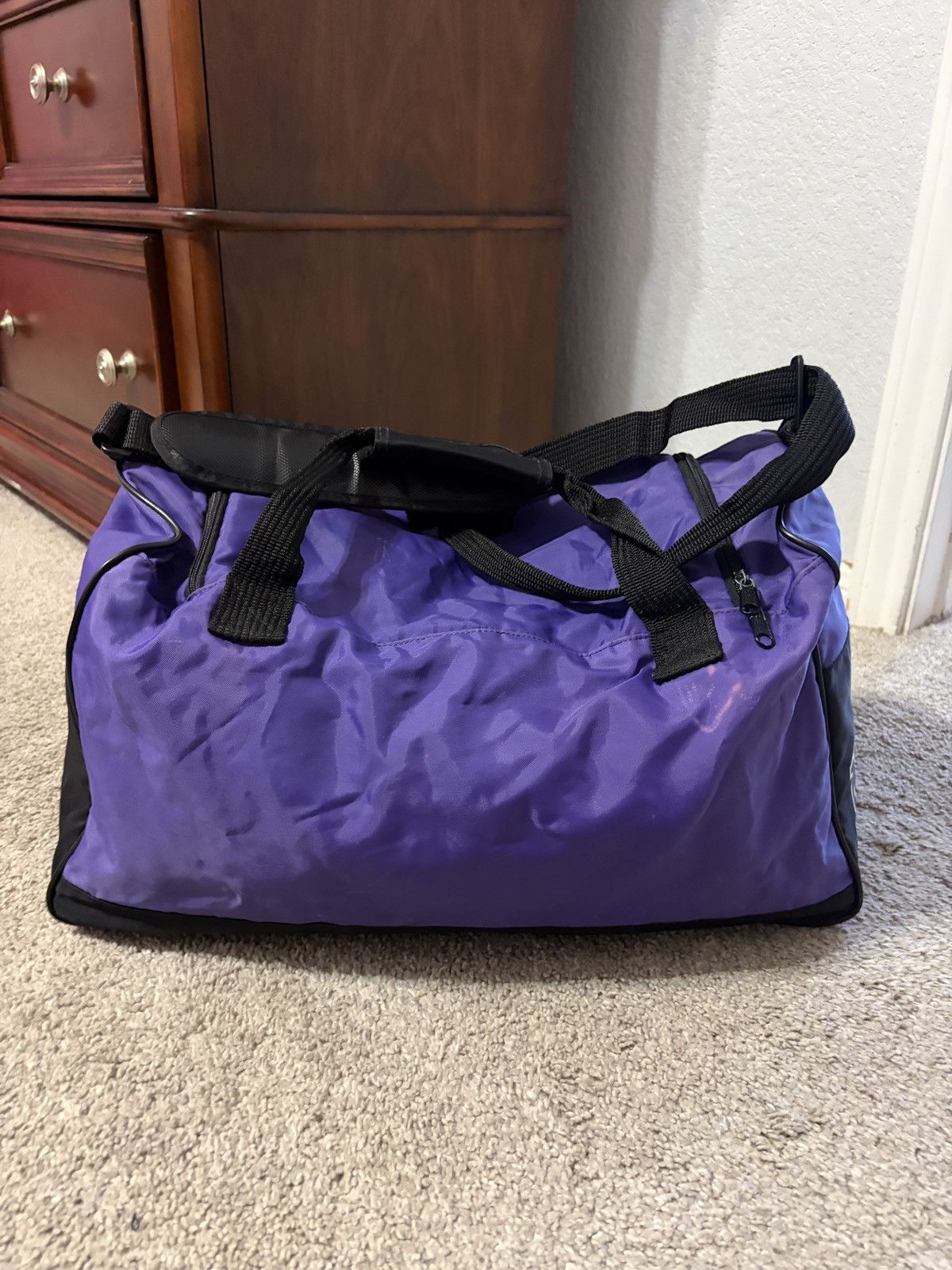 Wilson Vintage 90s Wilsons Nylon Duffle Strap Gym Bag Purple Black Size ONE SIZE - 2 Thumbnail