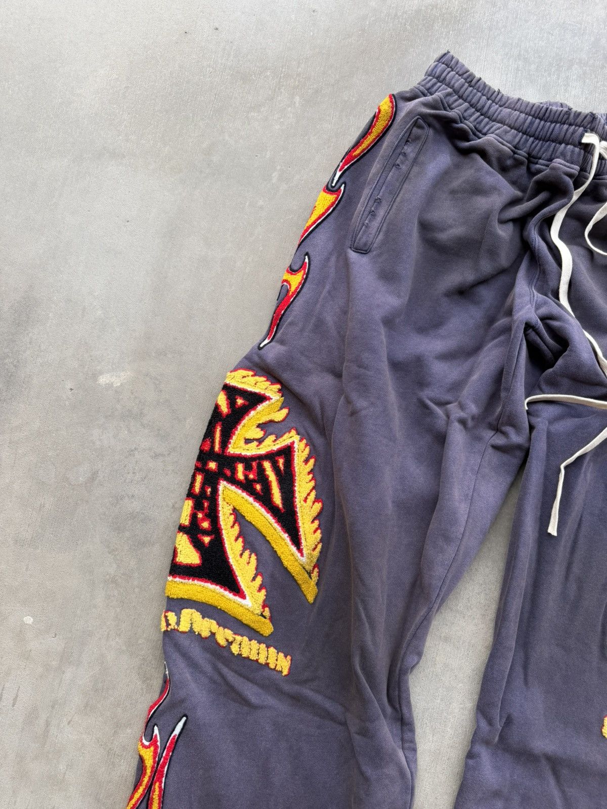 Vale Vale Forever La Flare Sweats – Purple Size Medium NWT Size US 32 / EU 48 - 3 Thumbnail