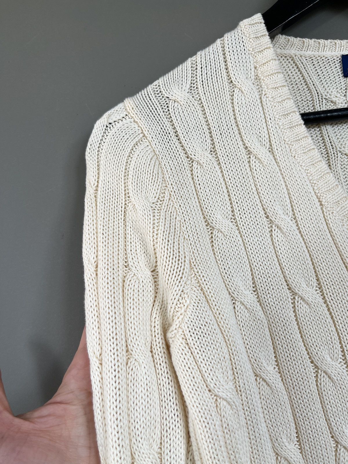 Polo Ralph Lauren Polo Ralph Lauren Kimberly Cable Knit Cream V-neck Sweater Size M / US 6-8 / IT 42-44 - 8 Thumbnail